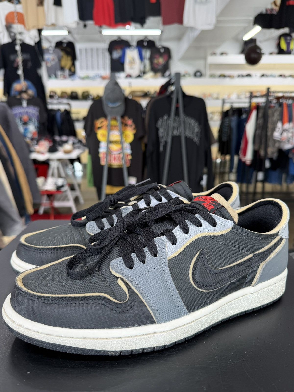 Jordan Brand Jordan 1 Low Black Smoke Grey Size 9 (2022) Size US 9 / EU 42 - 1 Thumbnail