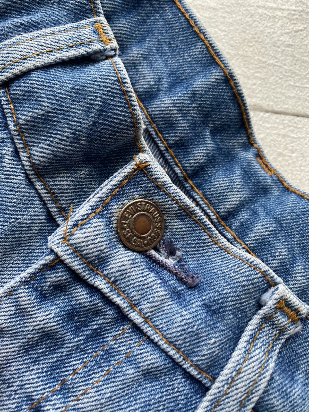 Levi's Vintage Clothing 90s vntg Levi’s Orang Tab Light Wash Denim Jeans Faded Blue Size US 32 / EU 48 - 7 Thumbnail