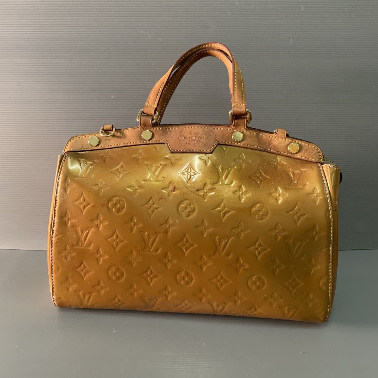 Louis Vuitton Louis Vuitton Monogram Vernis Brea PM Gold Handbag Size ONE SIZE - 14 Thumbnail