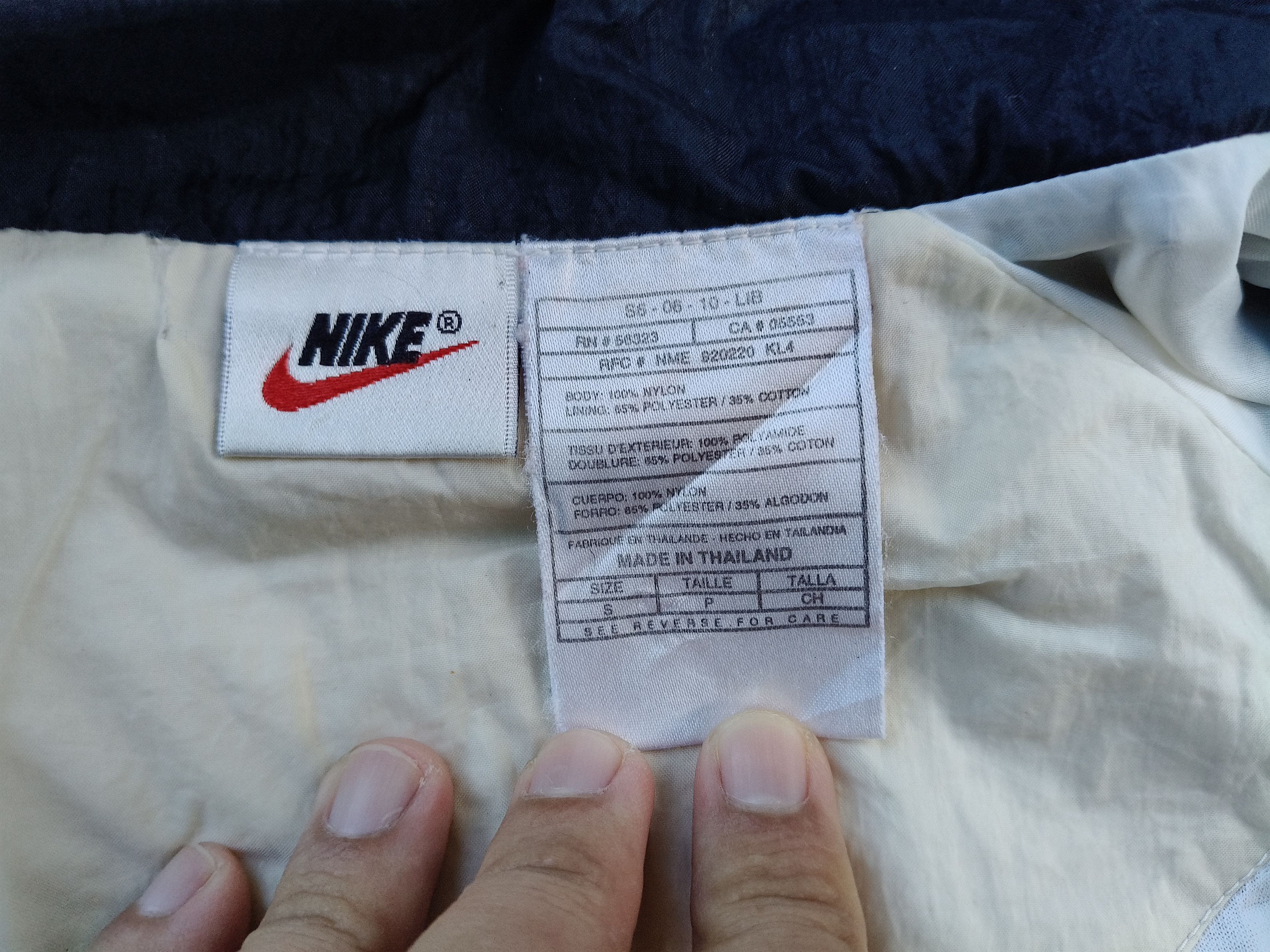 Nike Vintage Nike Swoosh Big Logo Size US S / EU 44-46 / 1 - 12 Thumbnail