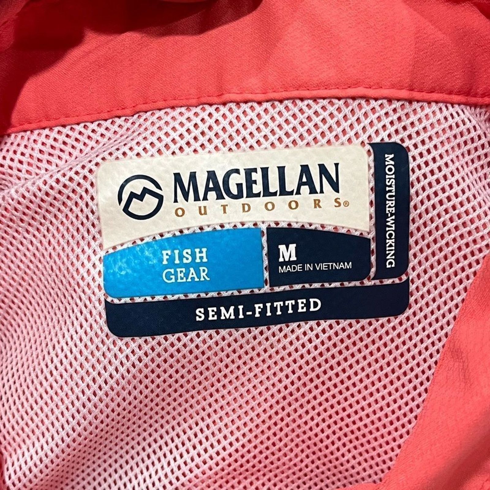 Vintage Magellan Outdoors Fish Semi-Fitted Moisture Wicking Shirt M Size M / US 6-8 / IT 42-44 - 3 Thumbnail