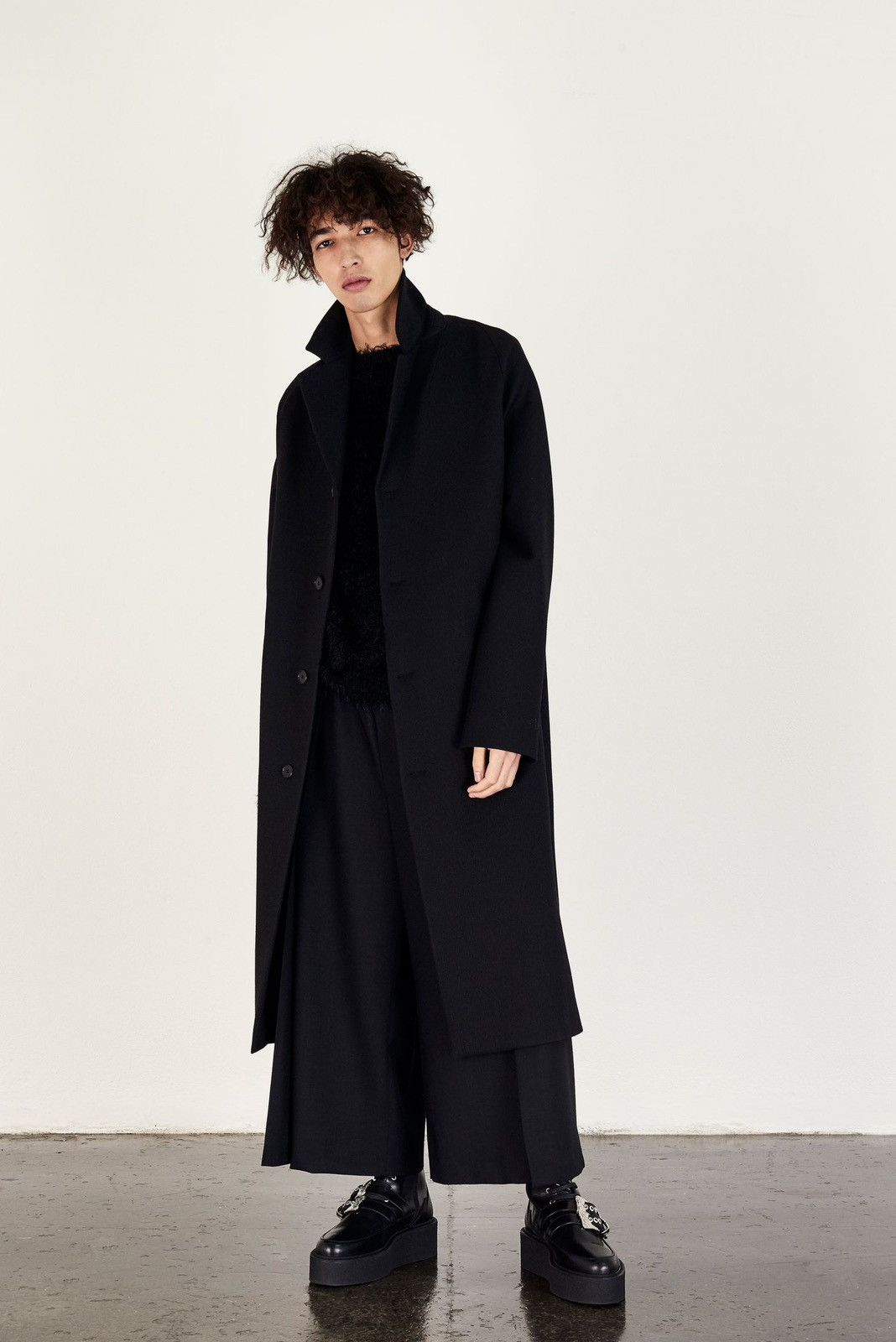 image of Alexander Mcqueen x Mcq Wool Gabardine Long Goth Coat 44 in Black, Men's (Size Small)