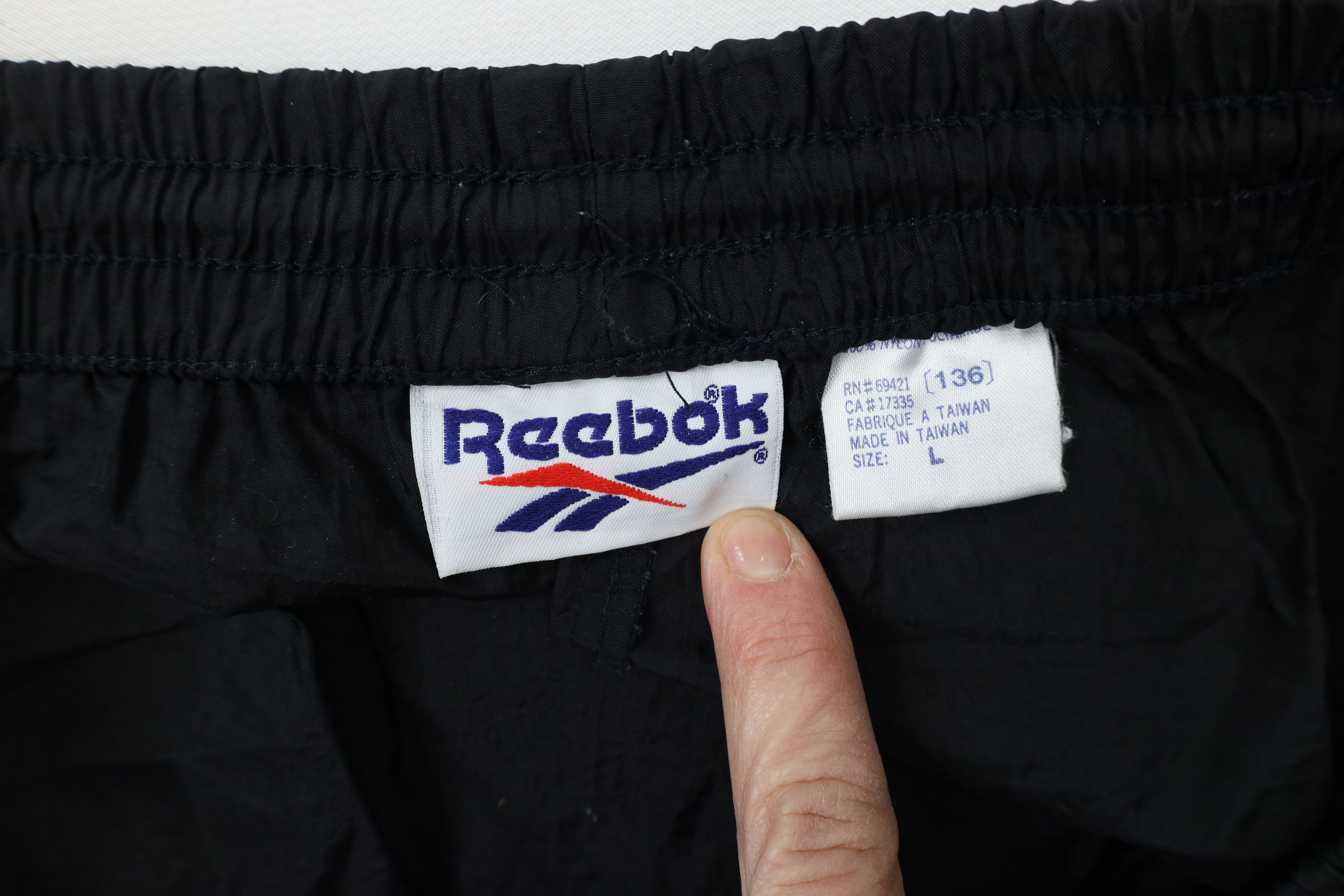 Reebok × Vintage Vintage 90s Reebok Nylon Windbreaker Joggers Pants Black Size US 36 / EU 52 - 9 Thumbnail