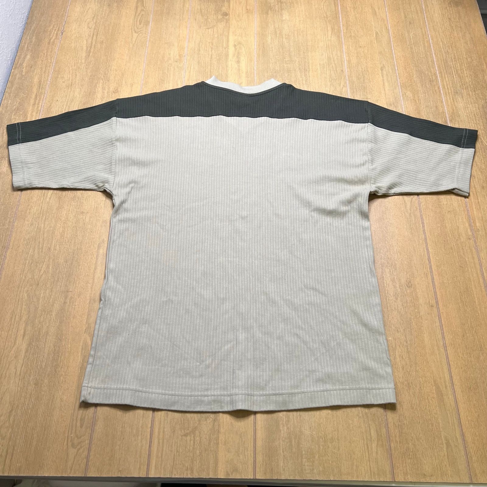 Vintage Vintage Y2K JPA Ribbed Shirt Mens Large Soccer Style Tee Size US L / EU 52-54 / 3 - 8 Thumbnail