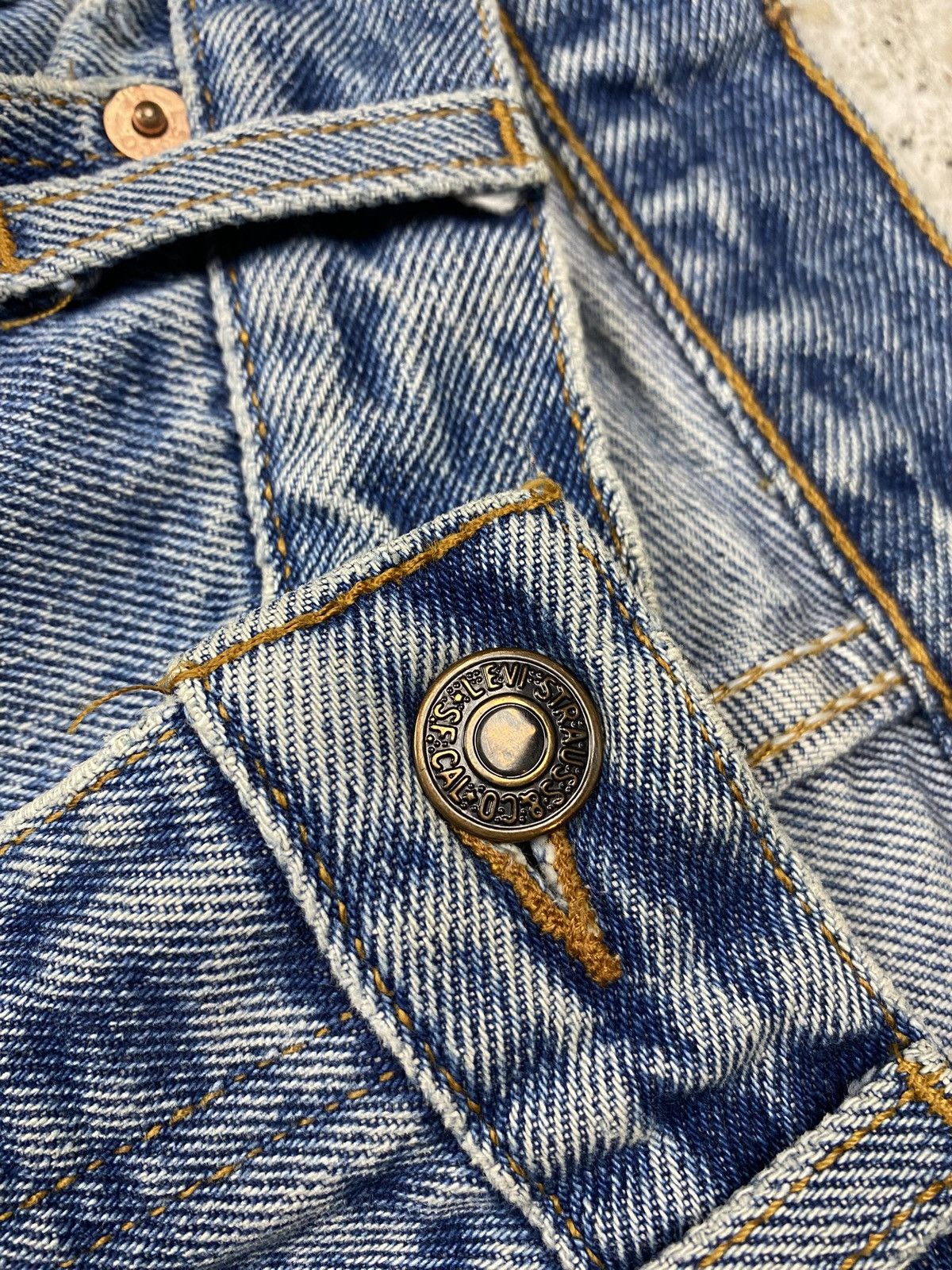 Levi's Levis vintage denim jeans light blue washed distressed Size US 34 / EU 50 - 8 Thumbnail
