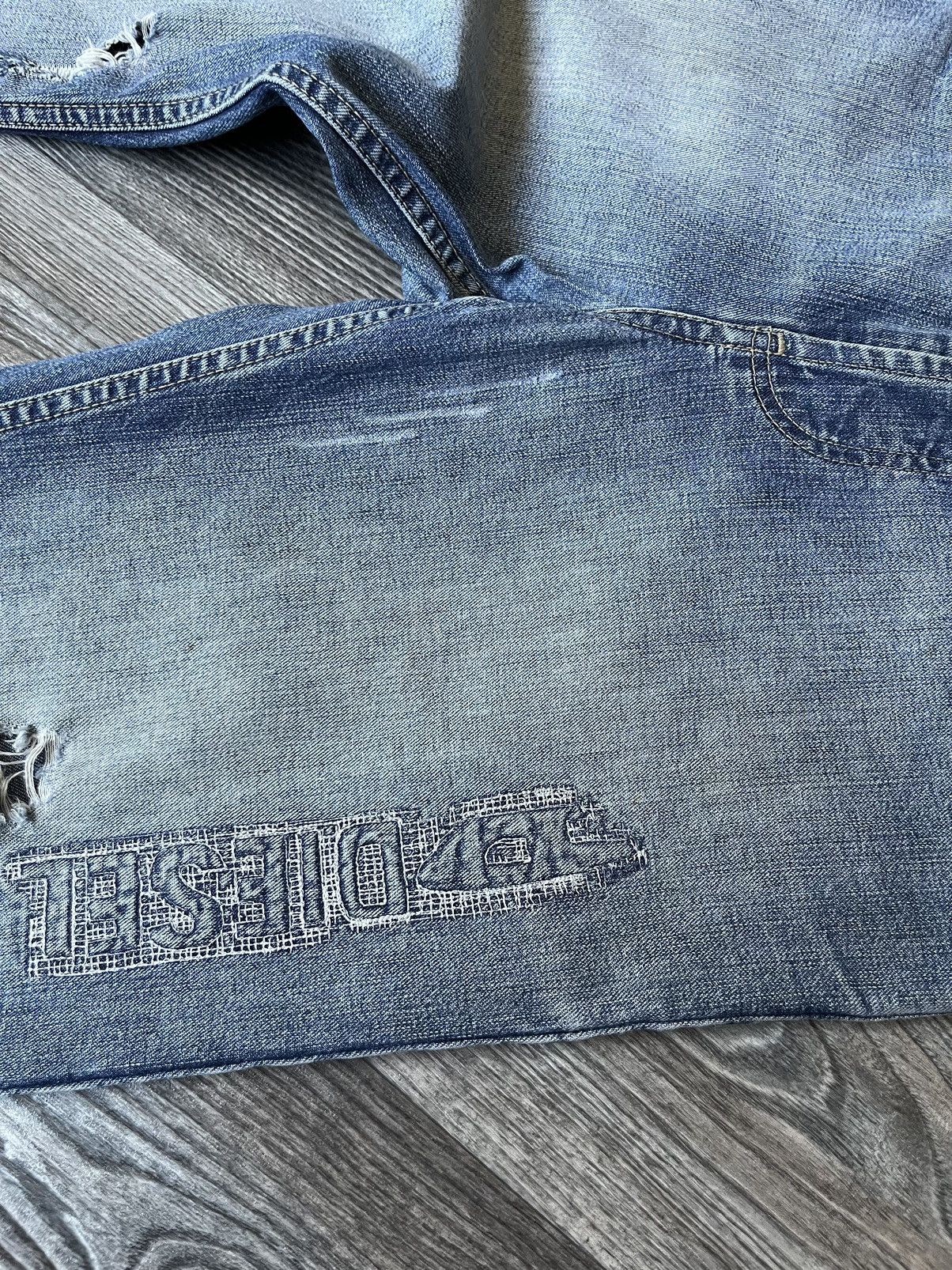 Diesel DIESEL WASHED DISTRESSED FLARED BIG LOGO BLUE Y2K JEANS Size US 31 - 13 Thumbnail