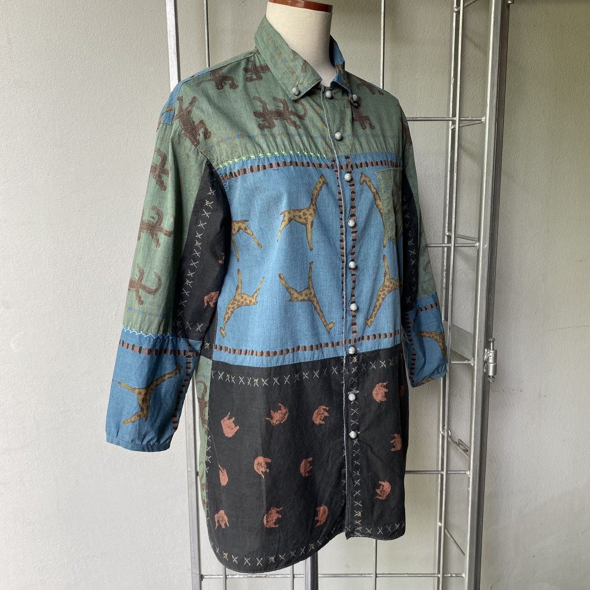 Hai Sporting Gear SPORTING GEAR HAI image SPRING & SUMMER 2002 Printed Shirt Size M / US 6-8 / IT 42-44 - 5 Thumbnail