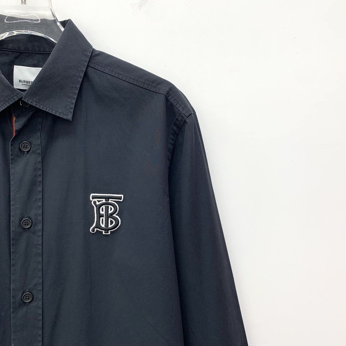 Burberry Burberry Black TB Logo Embroidered Long Sleeve Shirt K26WX Size US S / EU 44-46 / 1 - 3 Thumbnail