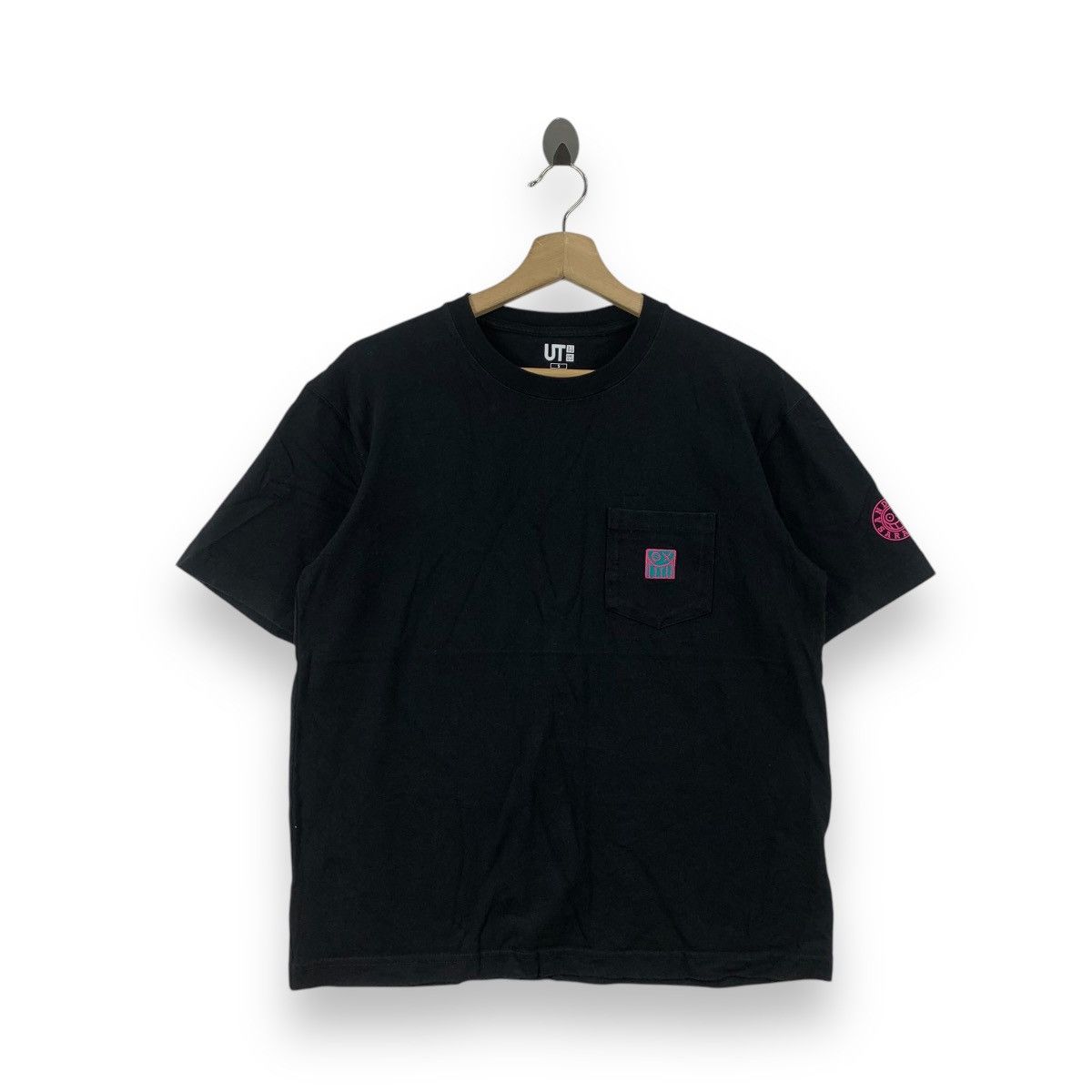 UNIQLO x ANDRE SARAIVA Artist Collection Pocket Tee Shirt