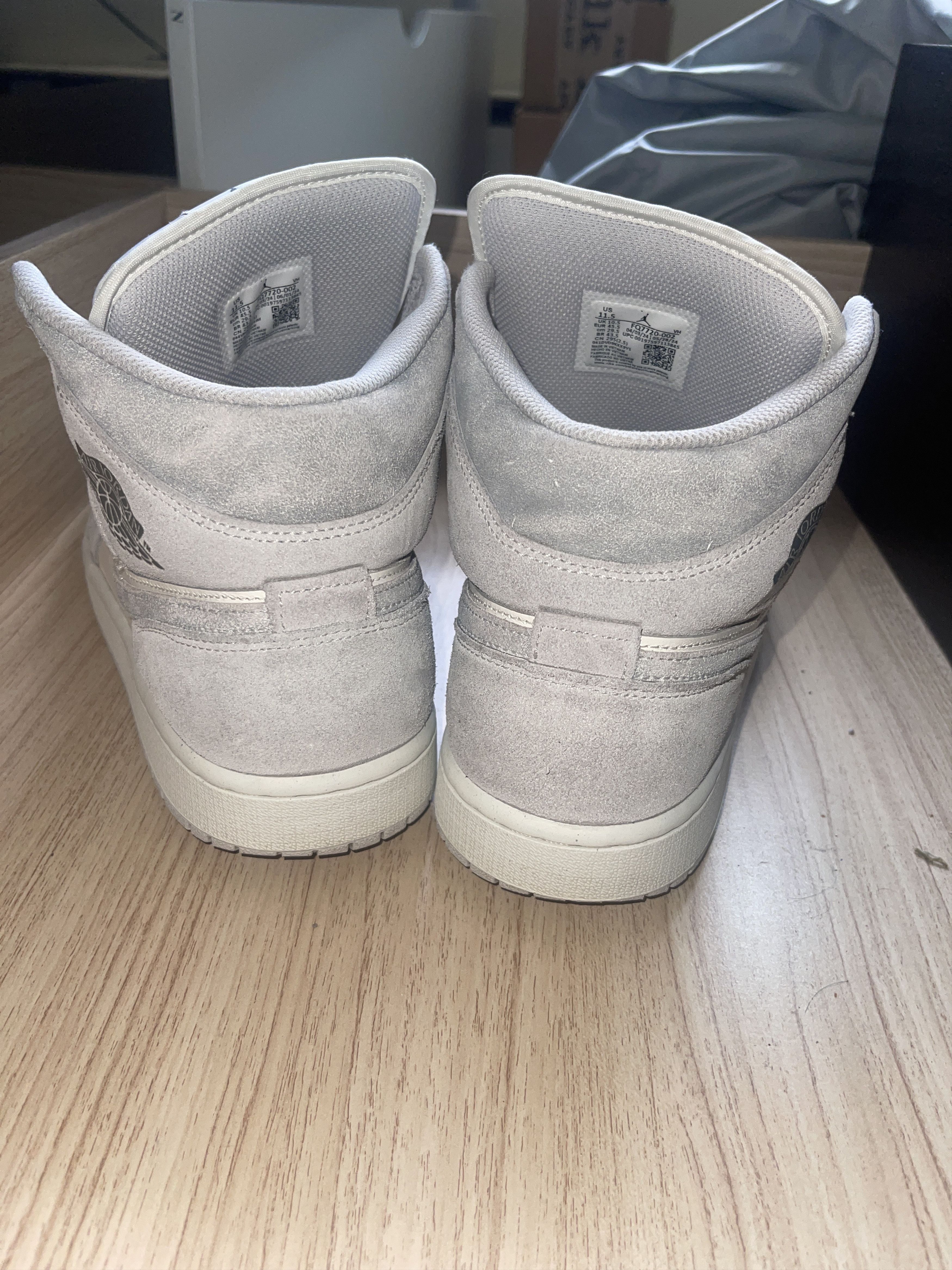 Jordan Brand Air Jordan Mid 1 Neutral Gray Sail Size US 11.5 / EU 44-45 - 4 Thumbnail