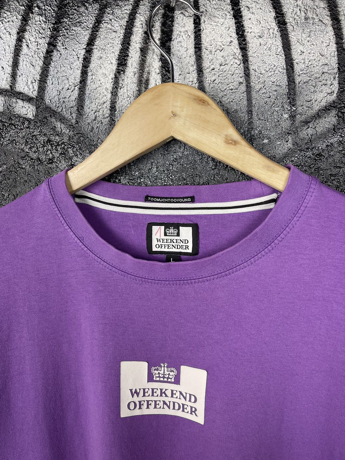 Weekend Offender Weekend Offender Casual Box Logo Purple T-Shirt Men’s Size Large Size US L / EU 52-54 / 3 - 4 Thumbnail