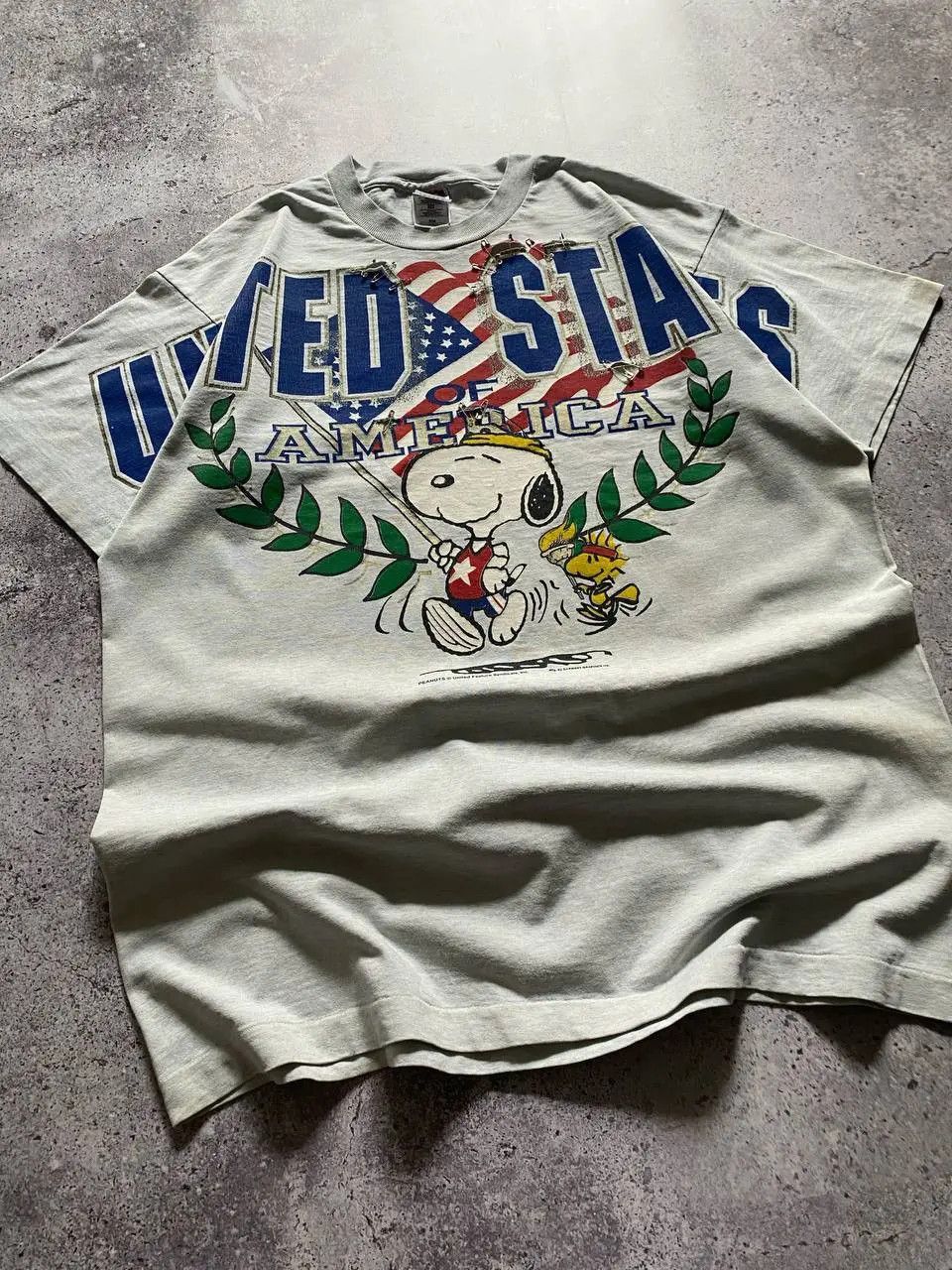 Cartoon Network VINTAGE 90s PEANUTS SNOOPY USA DISTRESSED CARTOON T SHIRT Size US XL / EU 56 / 4 - 4 Thumbnail