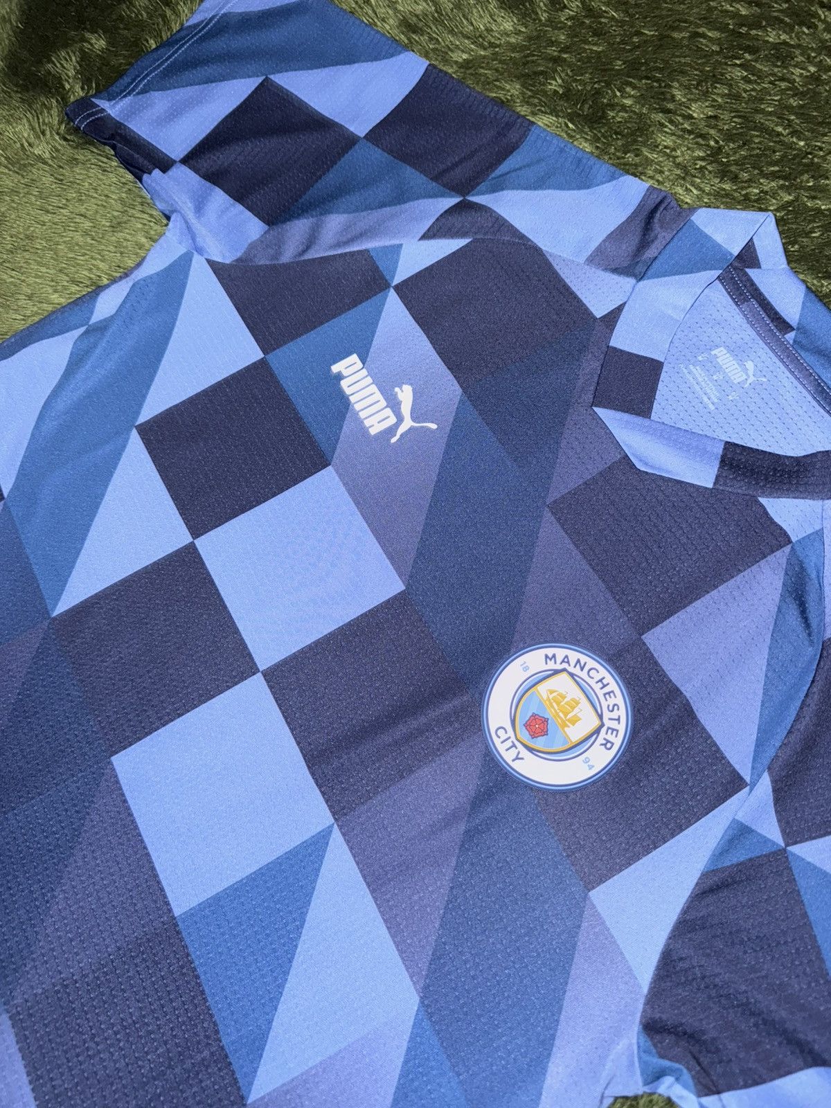 Puma [S] PUMA MANCITY MCFC 22-23 season prematch jersey blue Size US M / EU 48-50 / 2 - 2 Thumbnail