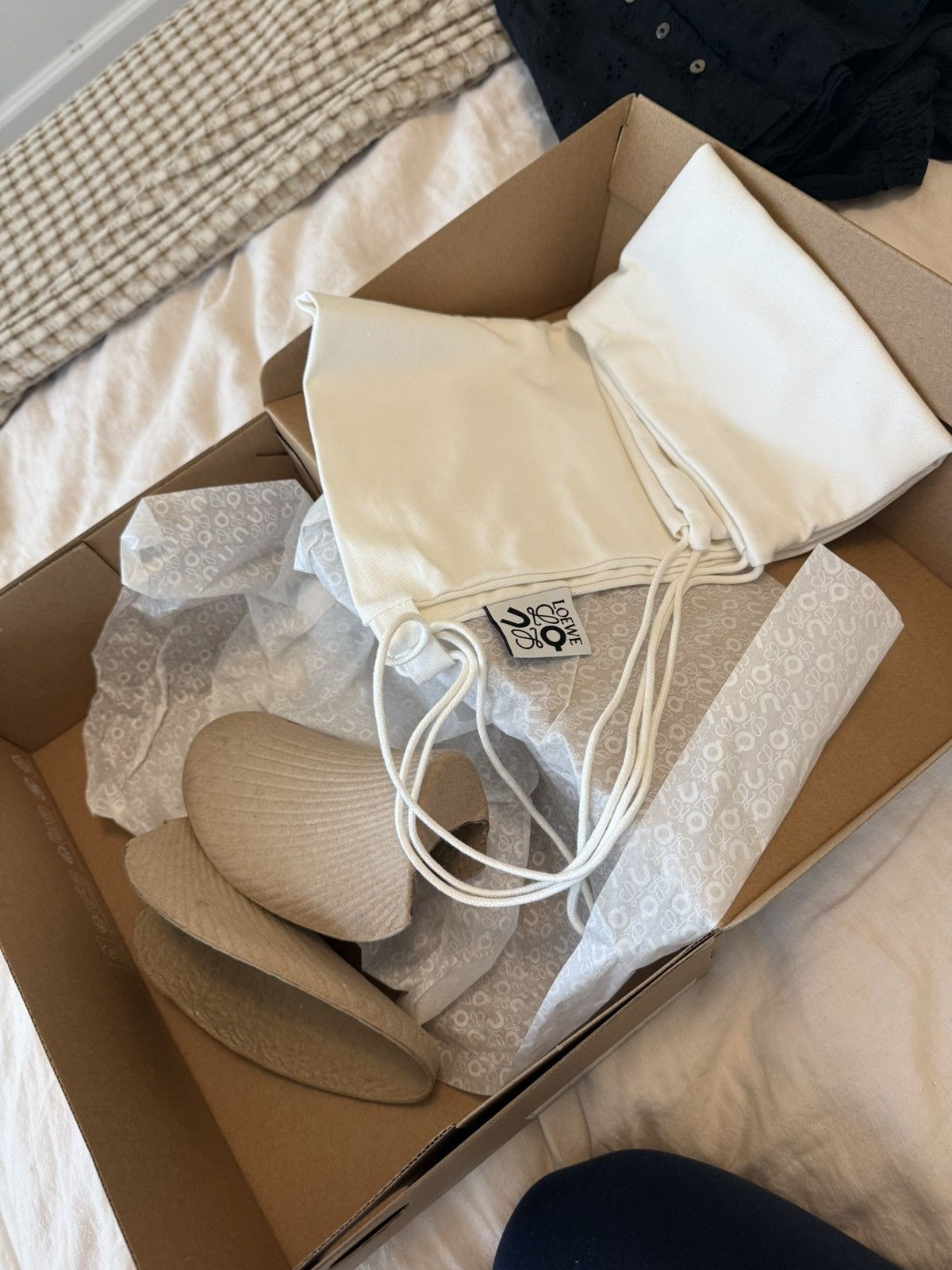 Loewe × On Cloudtilt LOEWE 2 Tan White/Gum Size US 8 / EU 41 - 10 Thumbnail