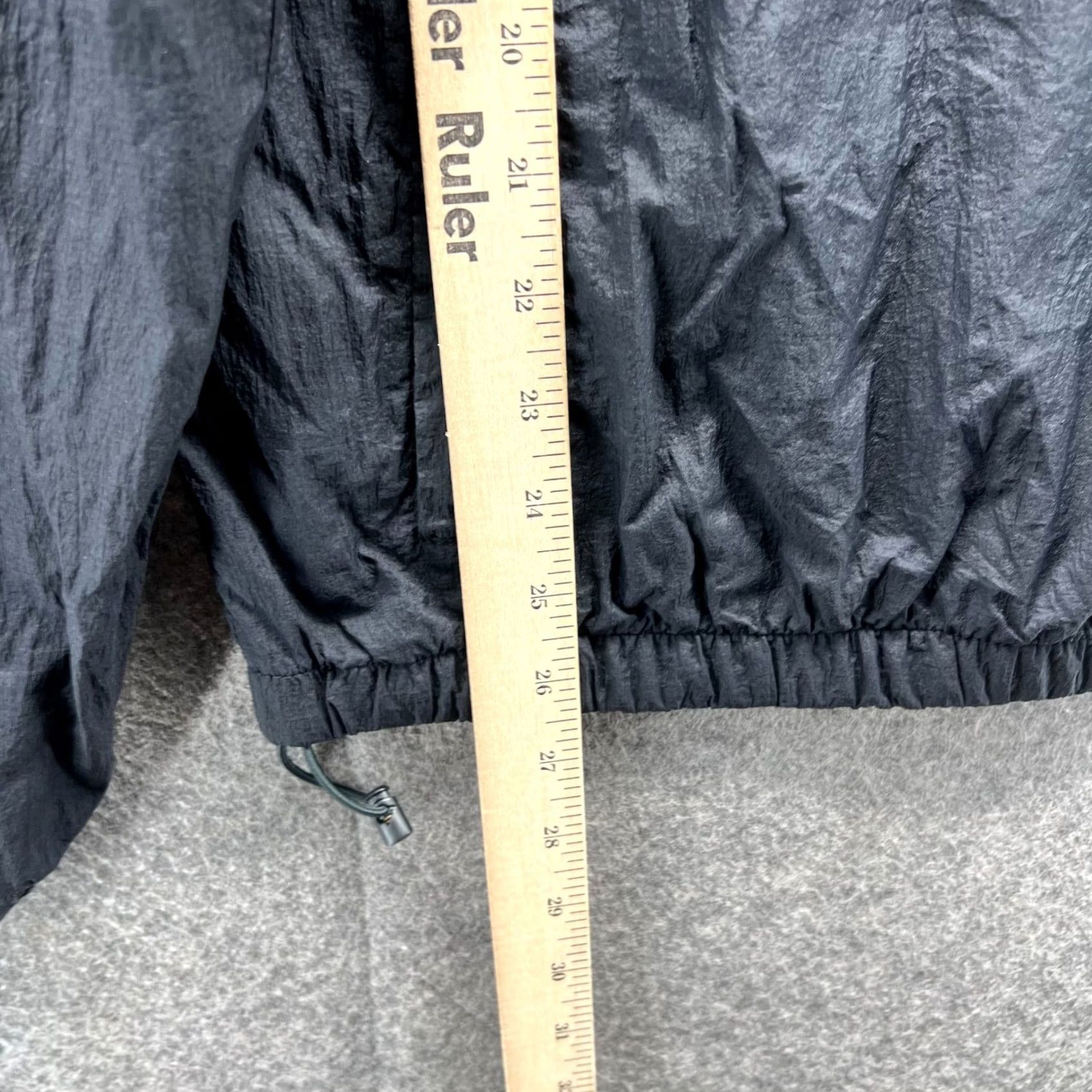 Champion VINTAGE Champion Jacket Mens Small Black Hooded Anorak Zip Pullover, Nylon, Regular Fit, Solid, 34 Chest, Fall/Spring, Travel, Casual, Business, 90s? Size US S / EU 44-46 / 1 - 5 Thumbnail