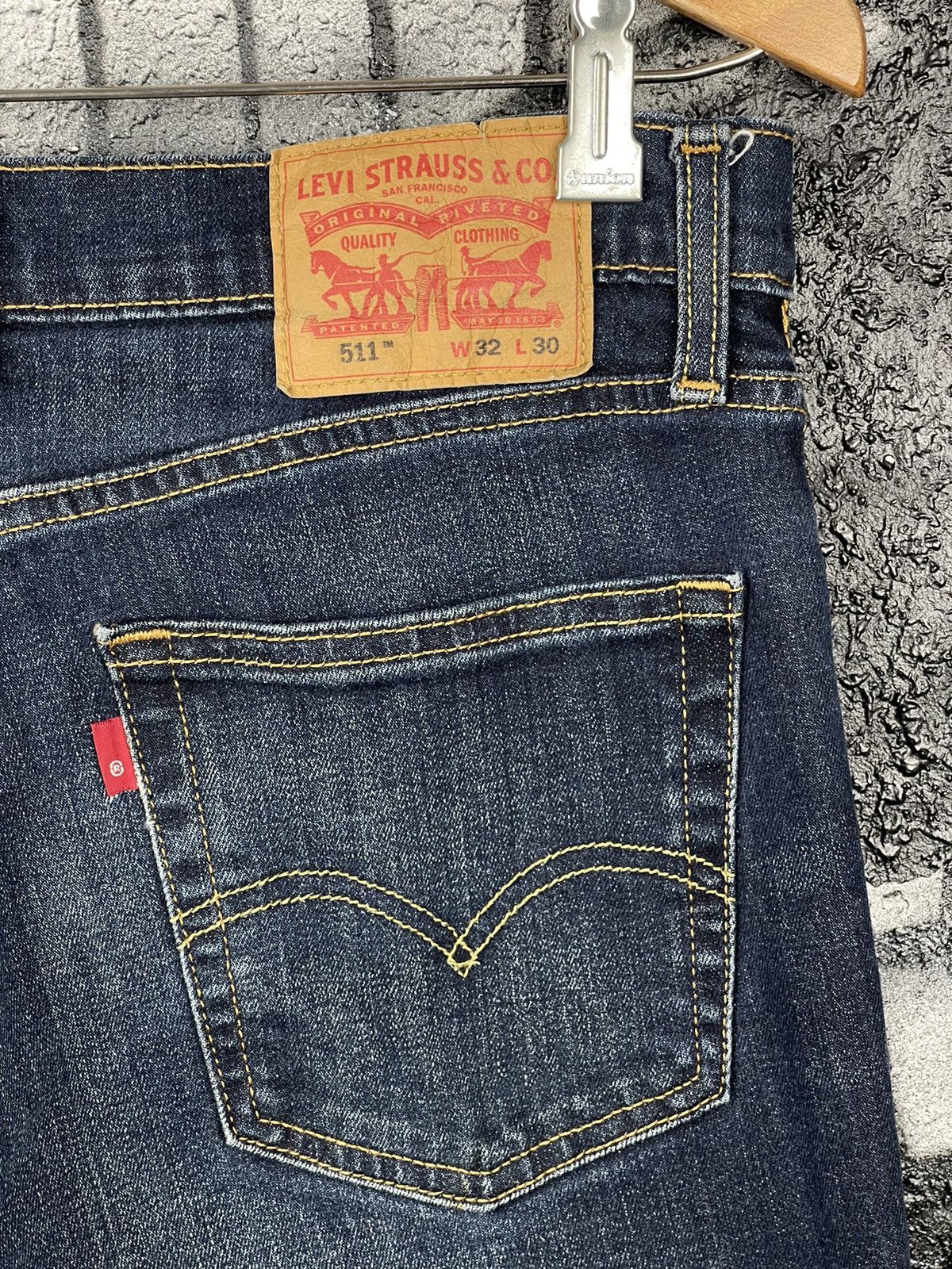 Levi's Levi’s 511 Faded Blue Cotton Denim Jeans Men’s Size W32 L30 Size US 32 / EU 48 - 8 Thumbnail