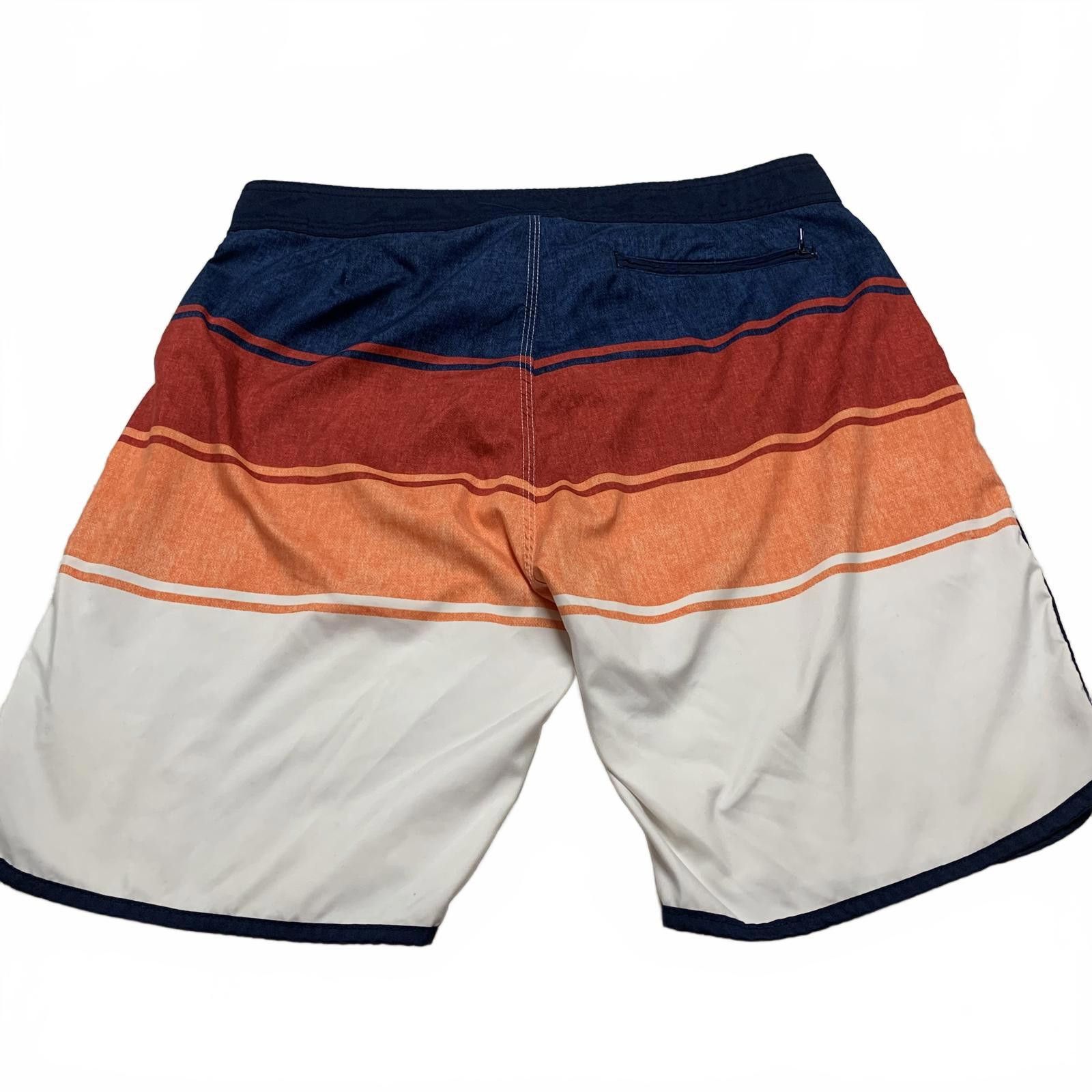 Old Navy Old Navy Men's Large Colorblock Stripes Board Shorts Size US 34 / EU 50 - 2 Thumbnail