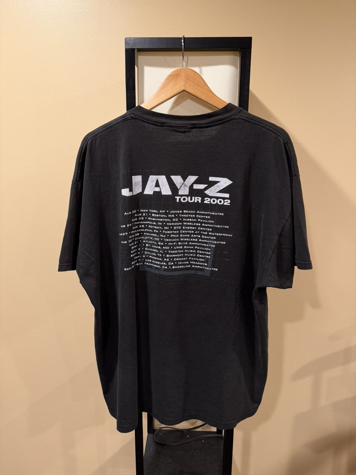 Vintage Vintage Jay Z 2002 Tour Faded Rap Tee Size US XL / EU 56 / 4 - 13 Thumbnail