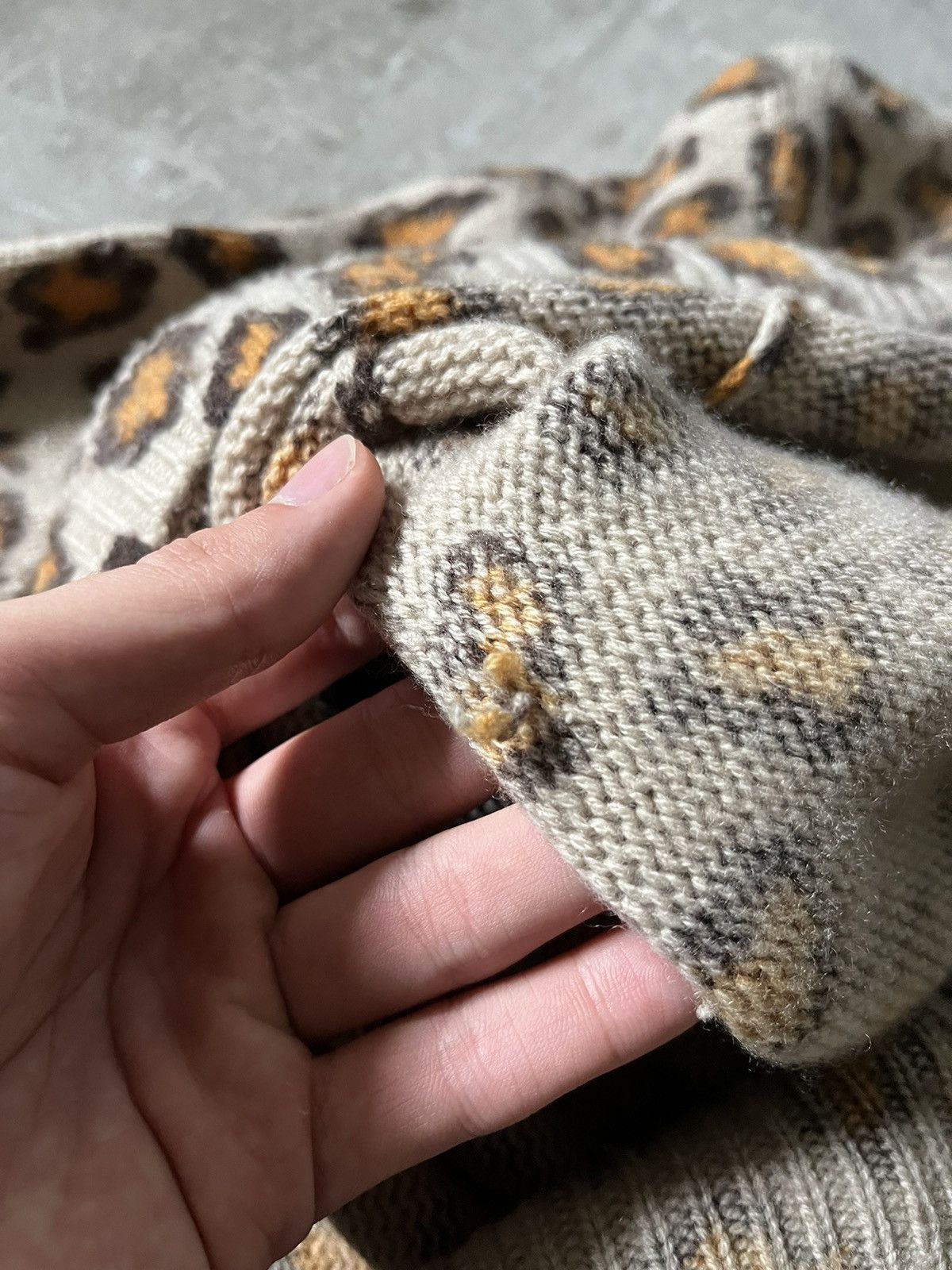 Acne Studios Acne Studios Peele Leo print sweater wool cashmere rare Size US M / EU 48-50 / 2 - 9 Thumbnail