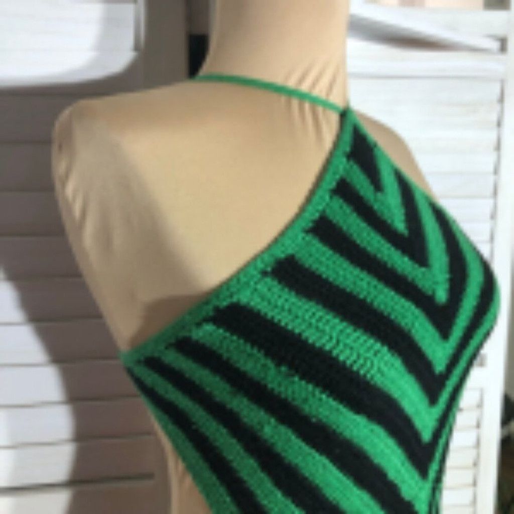 Forever 21 Chevron Knit Halter Top Crochet Striped Green/Black sz M Size M / US 6-8 / IT 42-44 - 7 Thumbnail