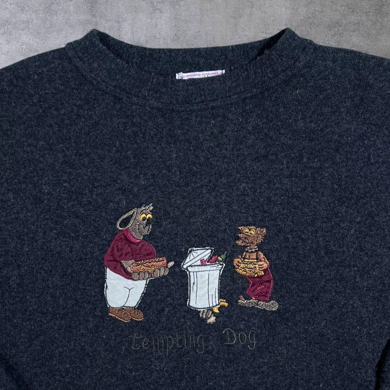 Vintage VINTAGE Santini Tempting Dog Embroidered Lambswool Blend Knit Jumper L Mens Grey 90s Pullover Size US L / EU 52-54 / 3 - 3 Thumbnail