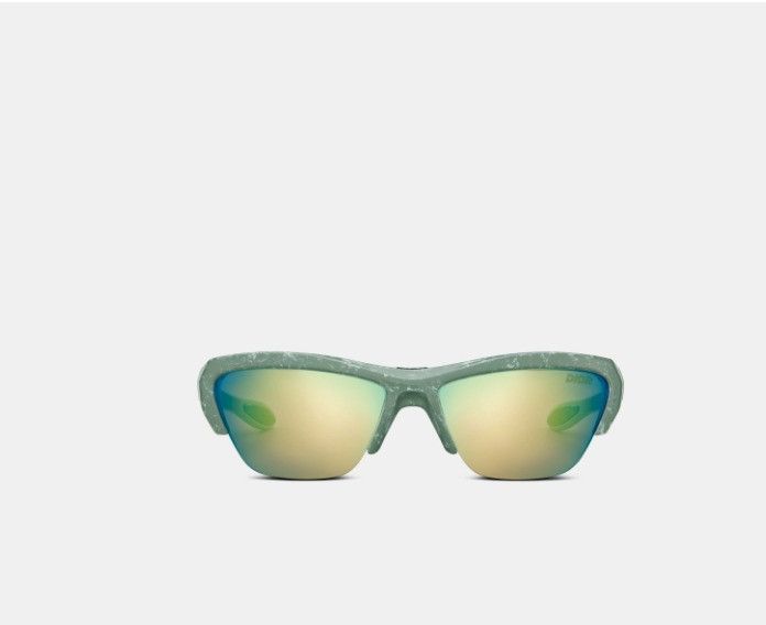 Dior o1w1db10824 Size: OS / Rectangular Sunglasses in Green Size ONE SIZE - 1 Thumbnail
