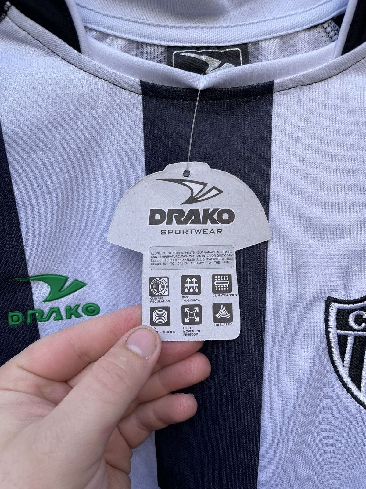 Other Atlético Mineiro Liquigas Drako New With Tags Size US L / EU 52-54 / 3 - 4 Thumbnail