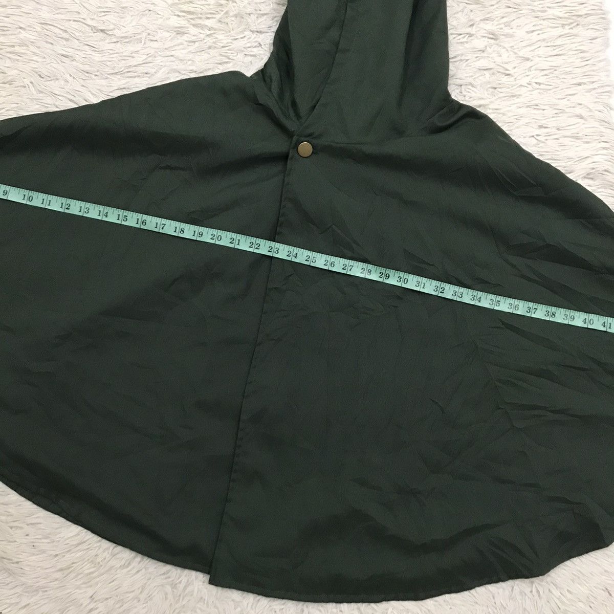 Japanese Brand VINTAGE Y2K ATTACK ON TITAN CLOAK HOODIE Size US M / EU 48-50 / 2 - 7 Thumbnail