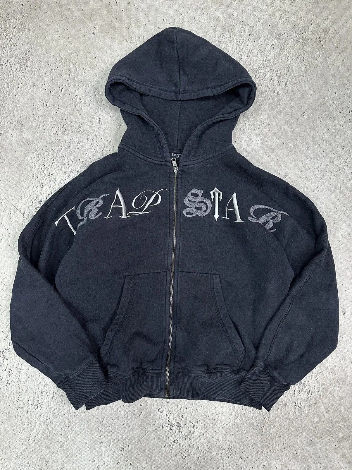 Vintage Vintage Trapstar Hoodie Faded Streetwear Y2k Oakley Style Size US S / EU 44-46 / 1 - 1 Thumbnail
