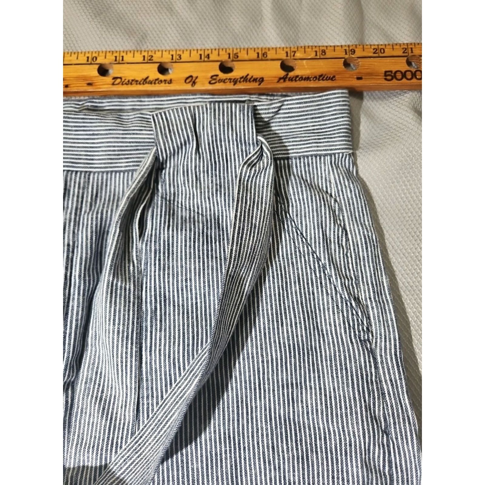 Banana Republic VINTAGE Banana Republic Pants Womens 16 Blue White Linen Blend Beltd Railroad Stripe Casual Workwear Jeans? No, Pants. Size 38" / US 16 / IT 52 - 6 Thumbnail