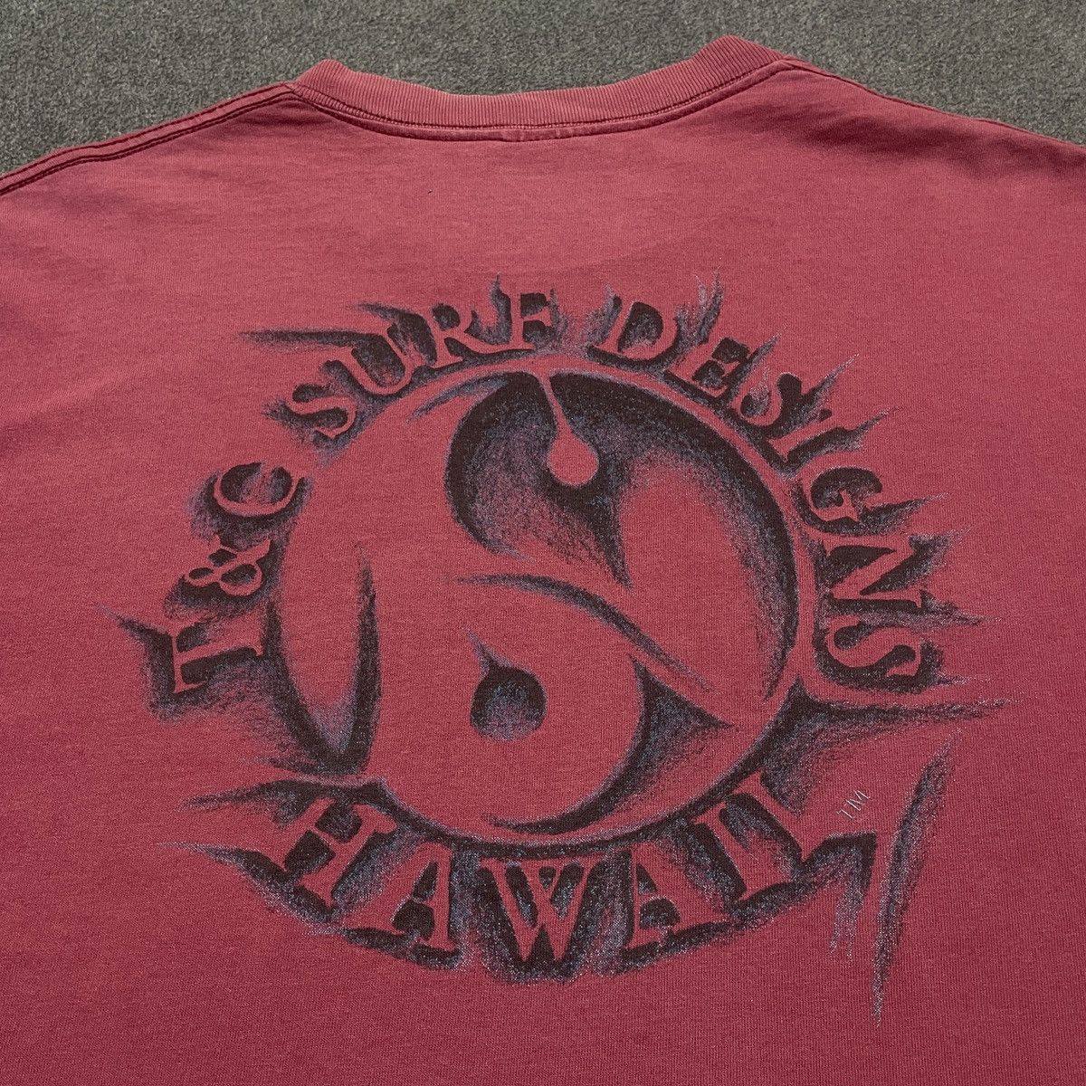Vintage Vintage Surf Town And Country Design Hawaii T-shirt Size US L / EU 52-54 / 3 - 2 Thumbnail