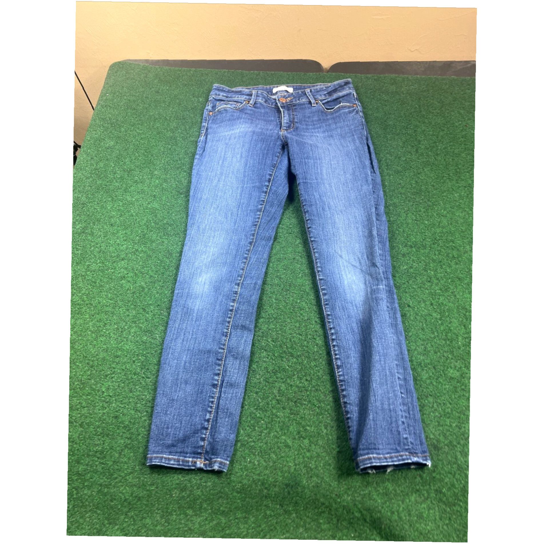Loft Ann Taylor Loft Relaxed Skinny Crop Denim Blue Jeans Womens Size 27 / 4 29x27 Size 27" / US 4 / IT 40 - 2 Thumbnail