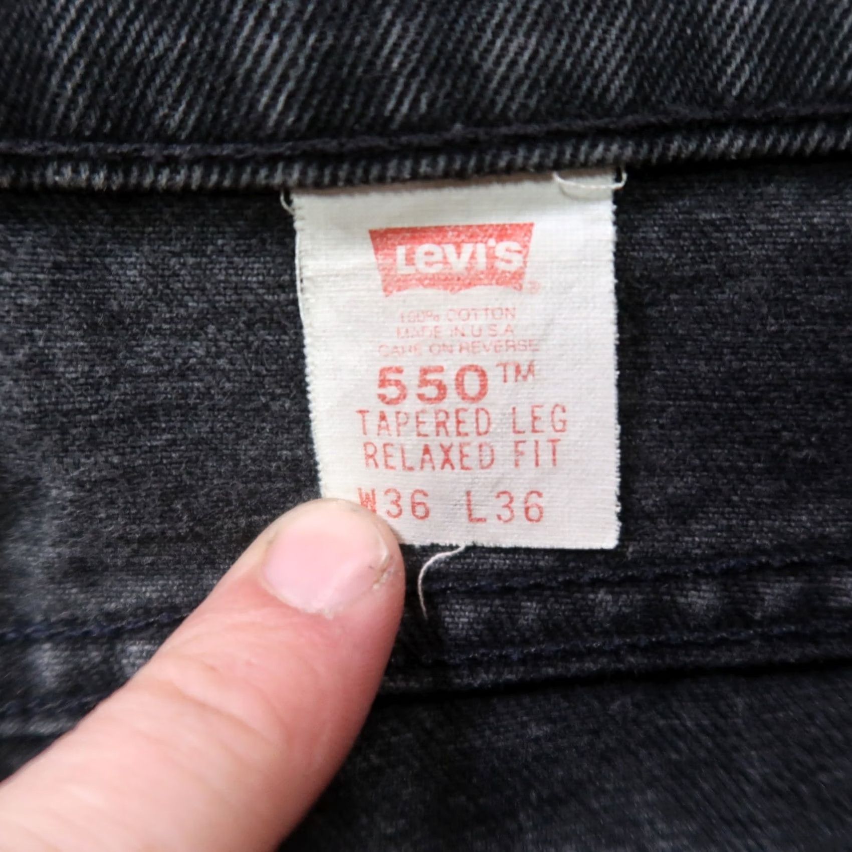 Levi's VINTAGE Levi's 550 Jeans Mens 36x36 Black Denim Relaxed Taper 5-Pocket Made in USA 1990s Size US 36 / EU 52 - 5 Thumbnail