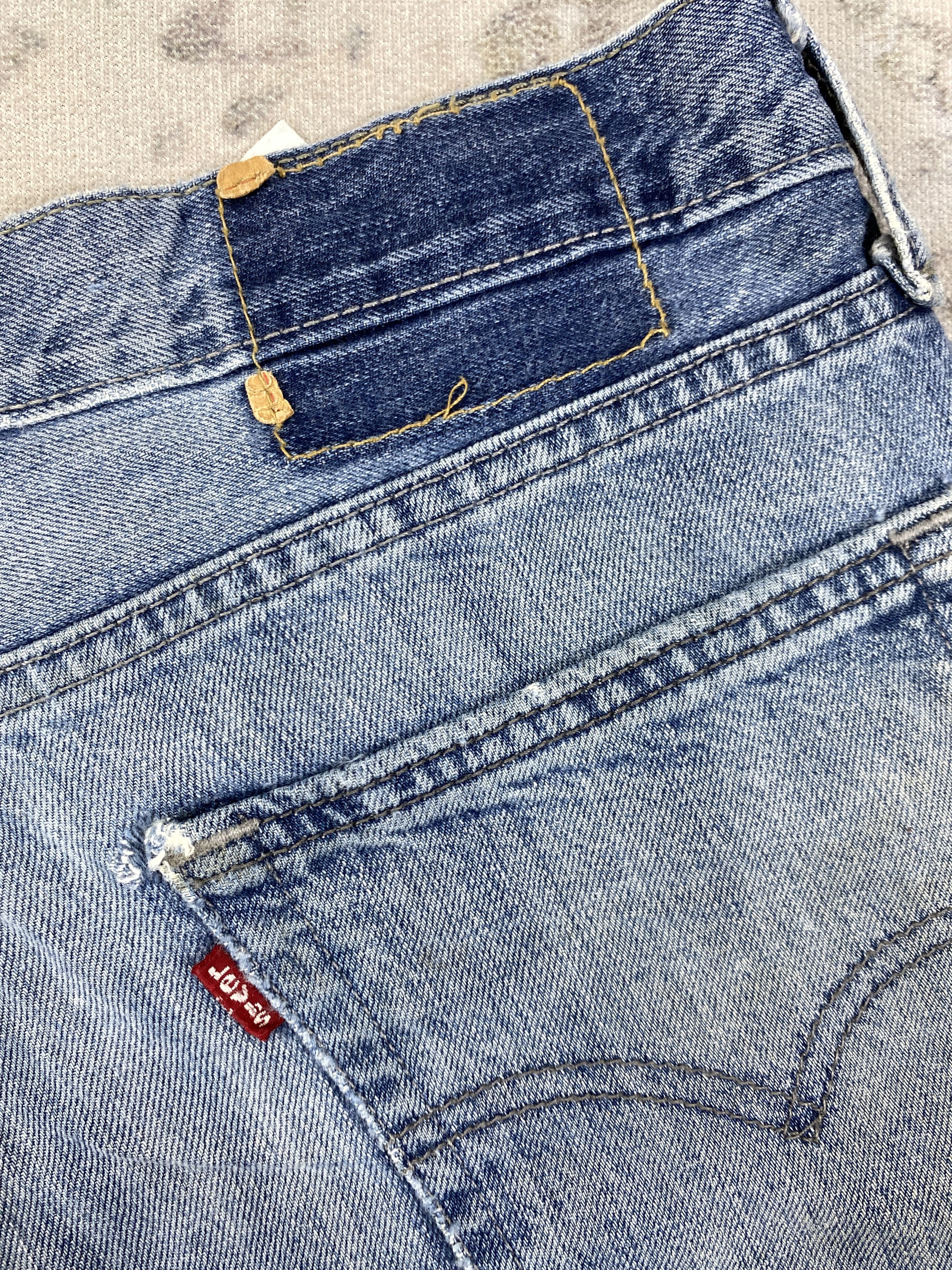 Levi's Distressed Light Wash Vintage Levi's 514 34x33 Denim -JN2082 Size US 34 / EU 50 - 13 Thumbnail