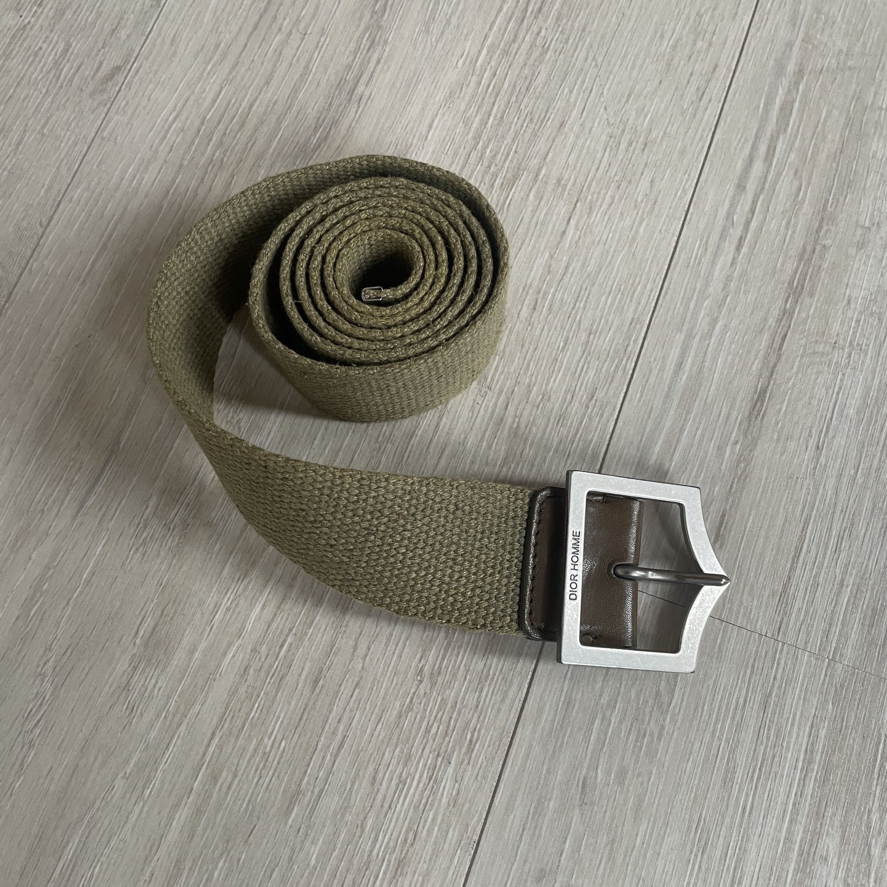 Dior Homme SS05 “beck” d-point belt by Hedi Slimane