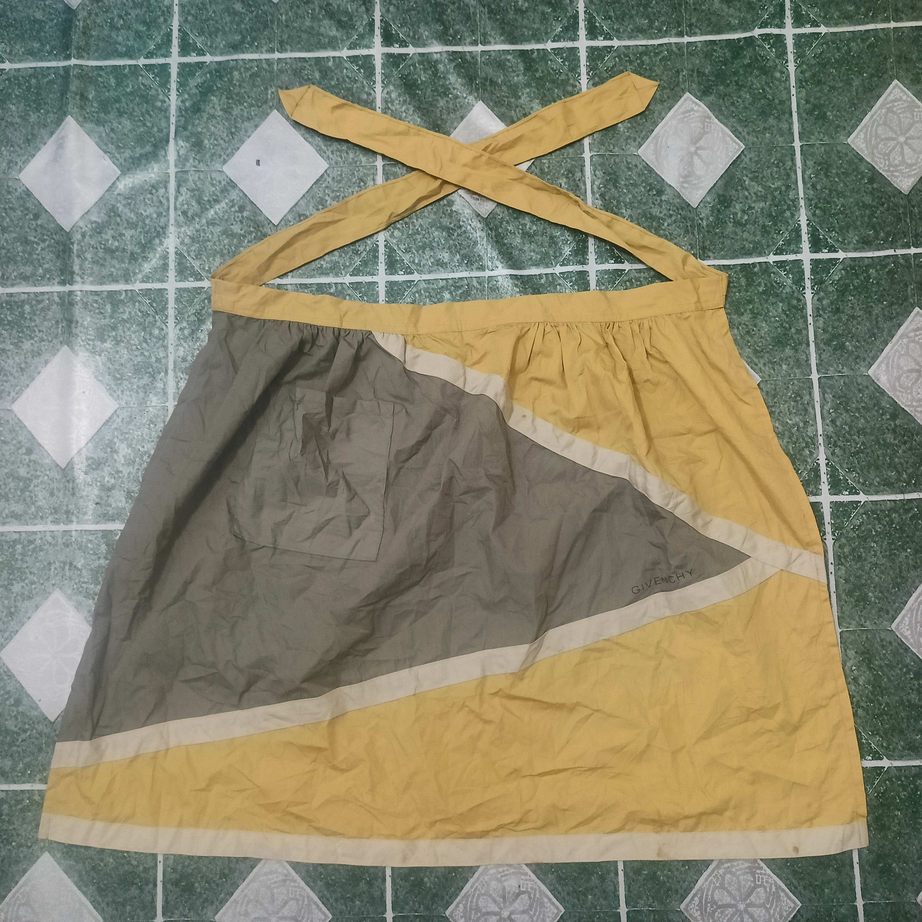 Givenchy Vtg Givenchy Tabliers Kitchen Apron Size ONE SIZE - 1 Thumbnail