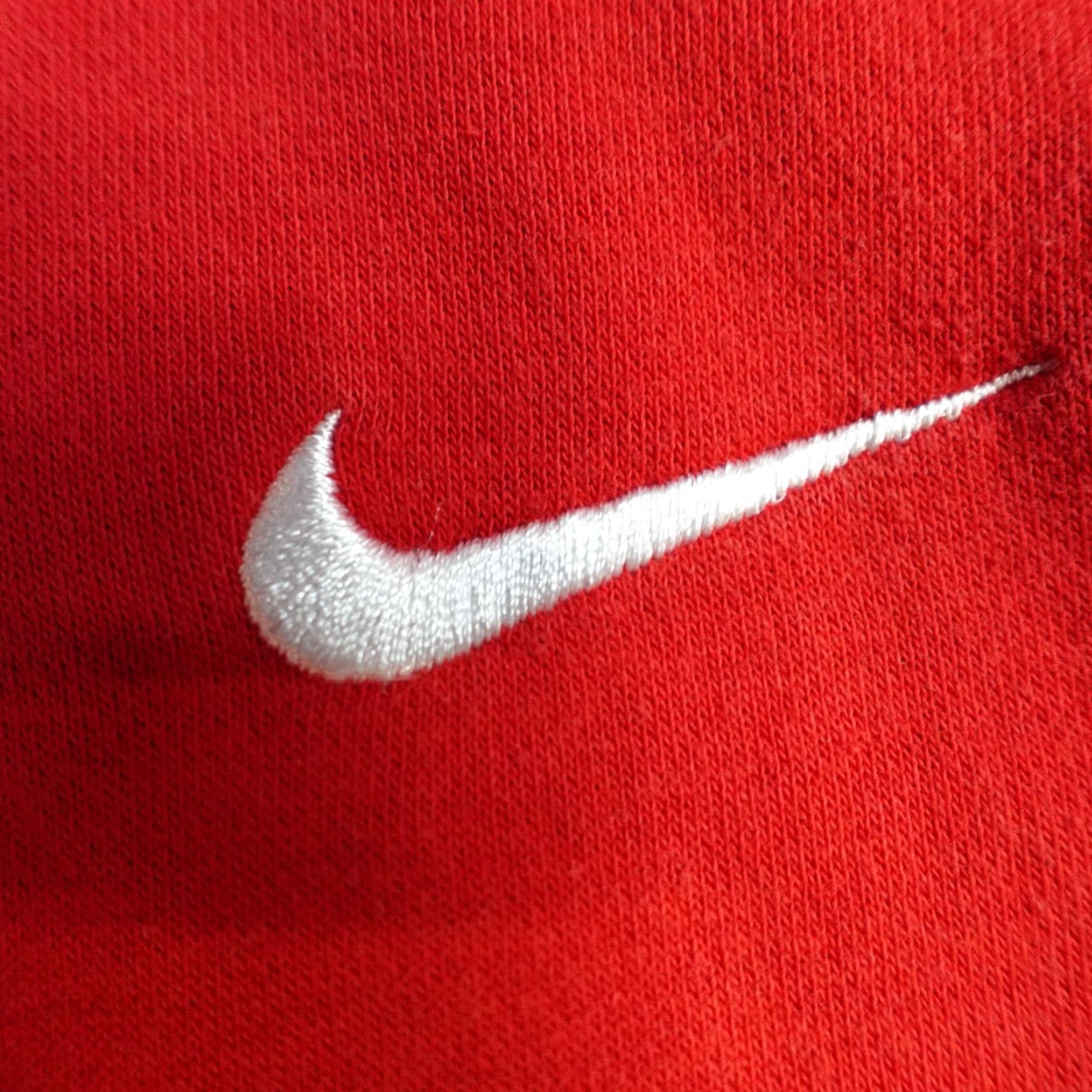 Nike VINTAGE Nike Mens Hoodie Regular M Red Embroidered Swoosh Tag Y2K Blues? Size US M / EU 48-50 / 2 - 5 Thumbnail