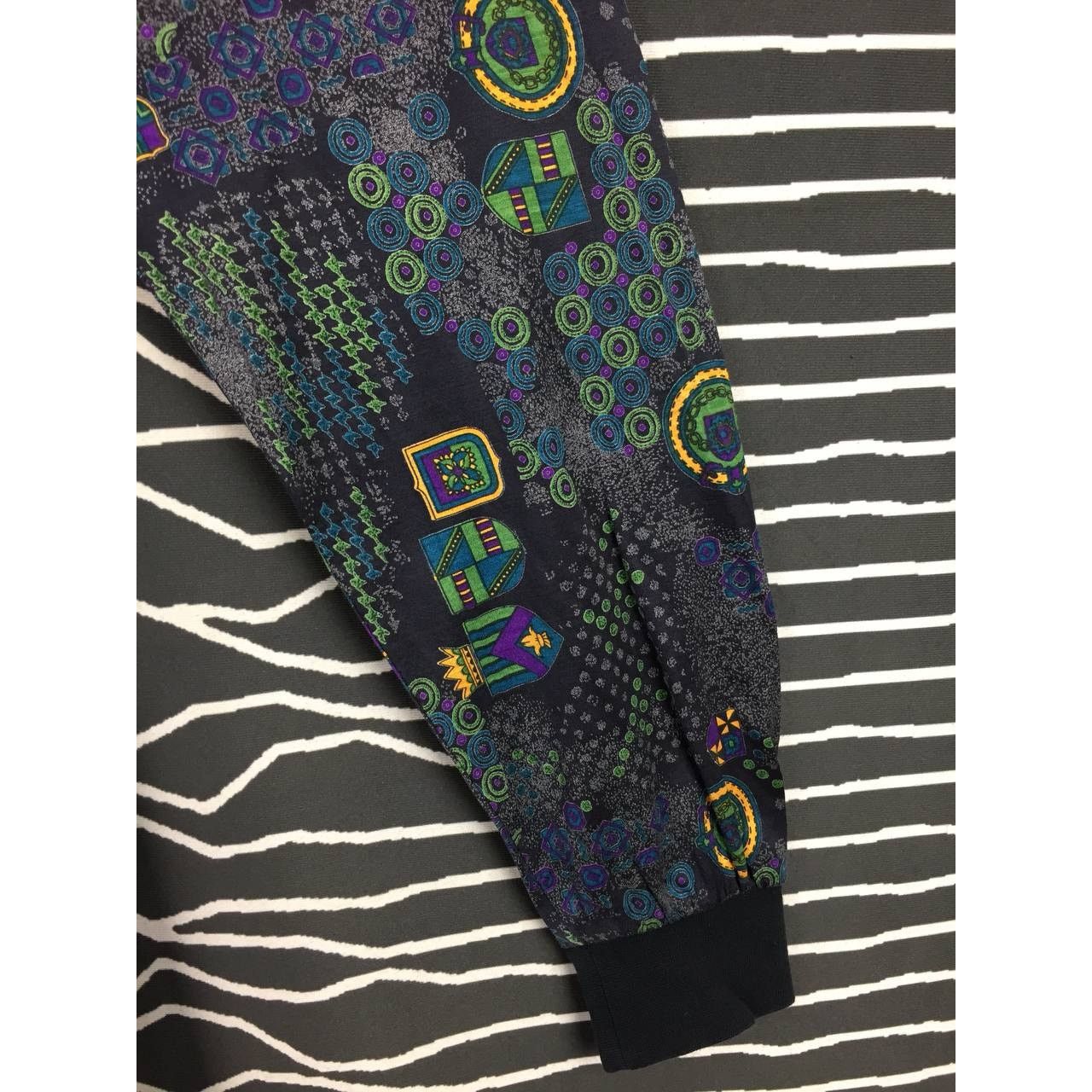 Vintage Vtg Man Course Abstract Pattern Retro Longsleeve Polo Tee Size US M / EU 48-50 / 2 - 4 Thumbnail