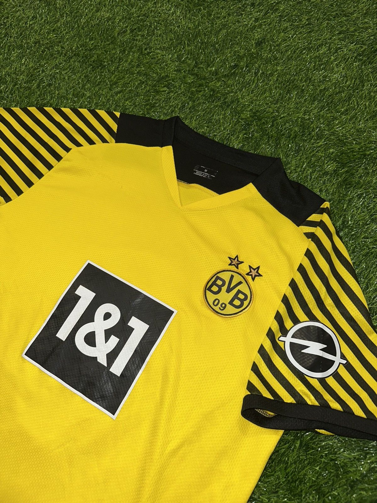 Other Bvb Borussia Dortmund Jersey Size Medium Size US M / EU 48-50 / 2 - 3 Thumbnail