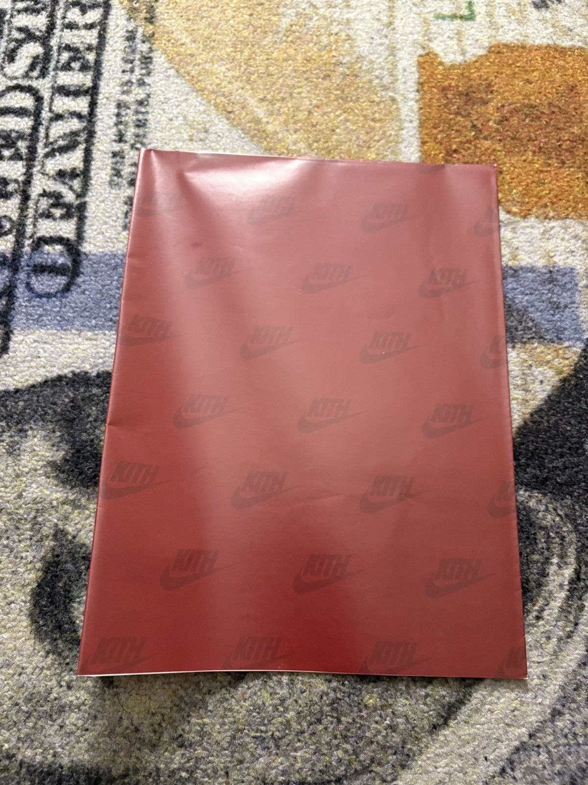 Kith × Nike Kith x Nike Exclusive Gift Wrap Size ONE SIZE - 1 Thumbnail