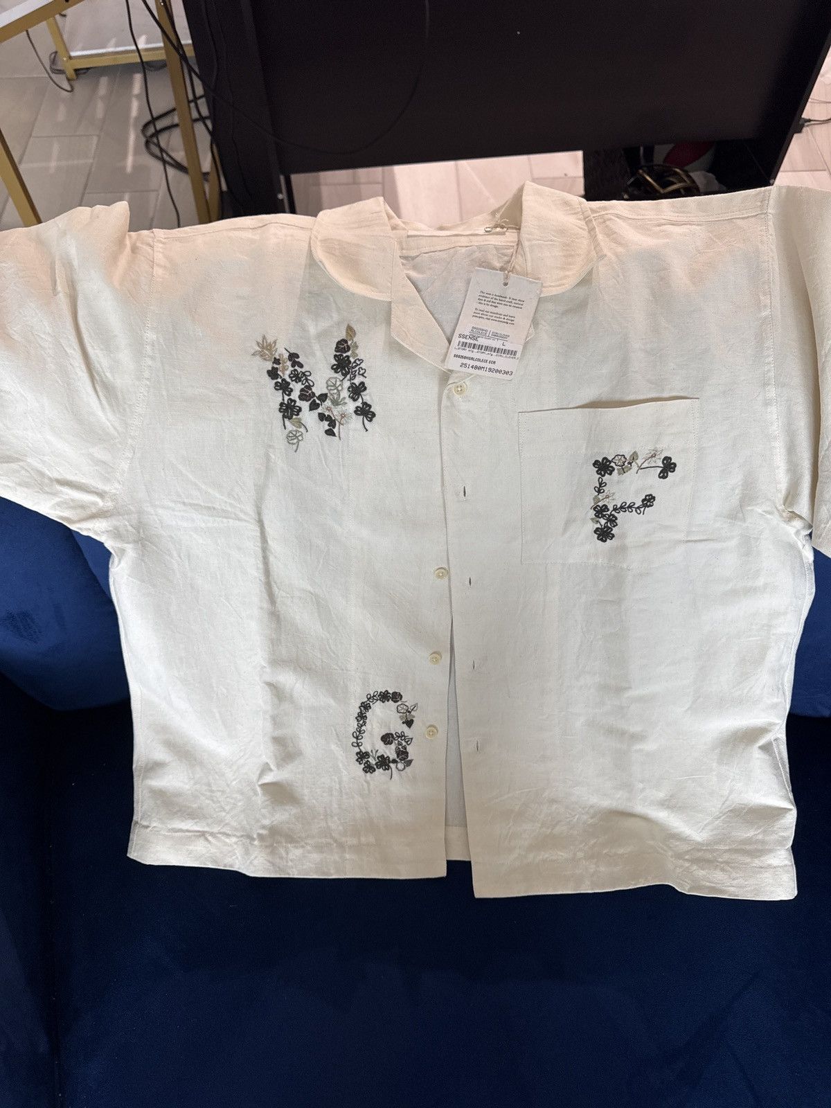 Story Mfg. Sold out Brand new Story MFG greetings shirt Size US L / EU 52-54 / 3 - 3 Thumbnail