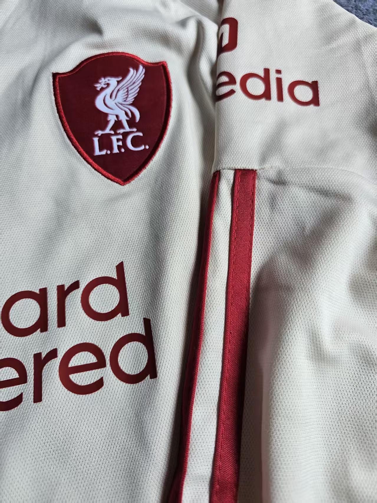 Other 2026 Liverpool #7 Florian Wirtz Jersey Size US M / EU 48-50 / 2 - 4 Thumbnail