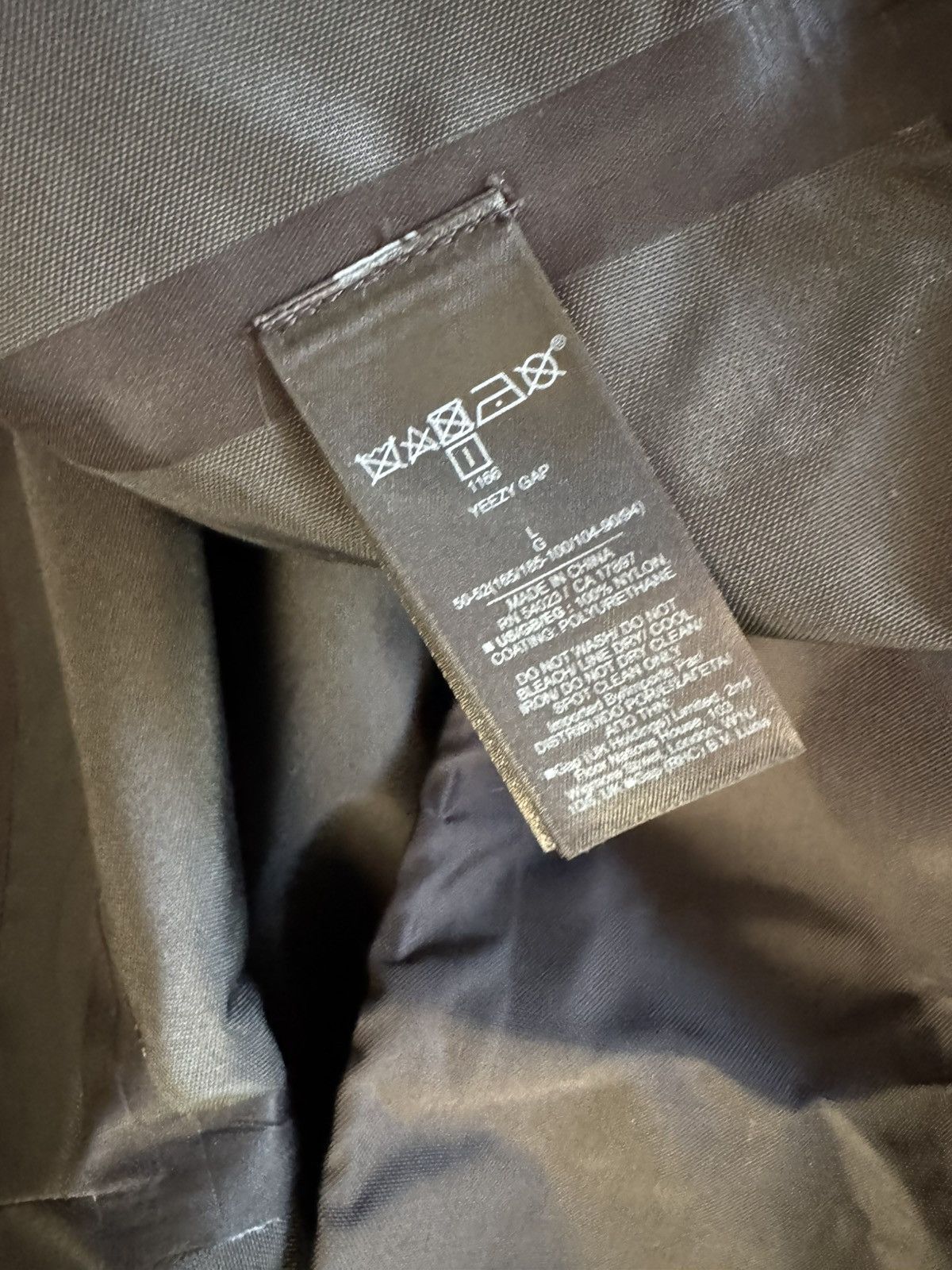 Balenciaga × Gap × Yeezy T Cut Parka Size US L / EU 52-54 / 3 - 6 Thumbnail