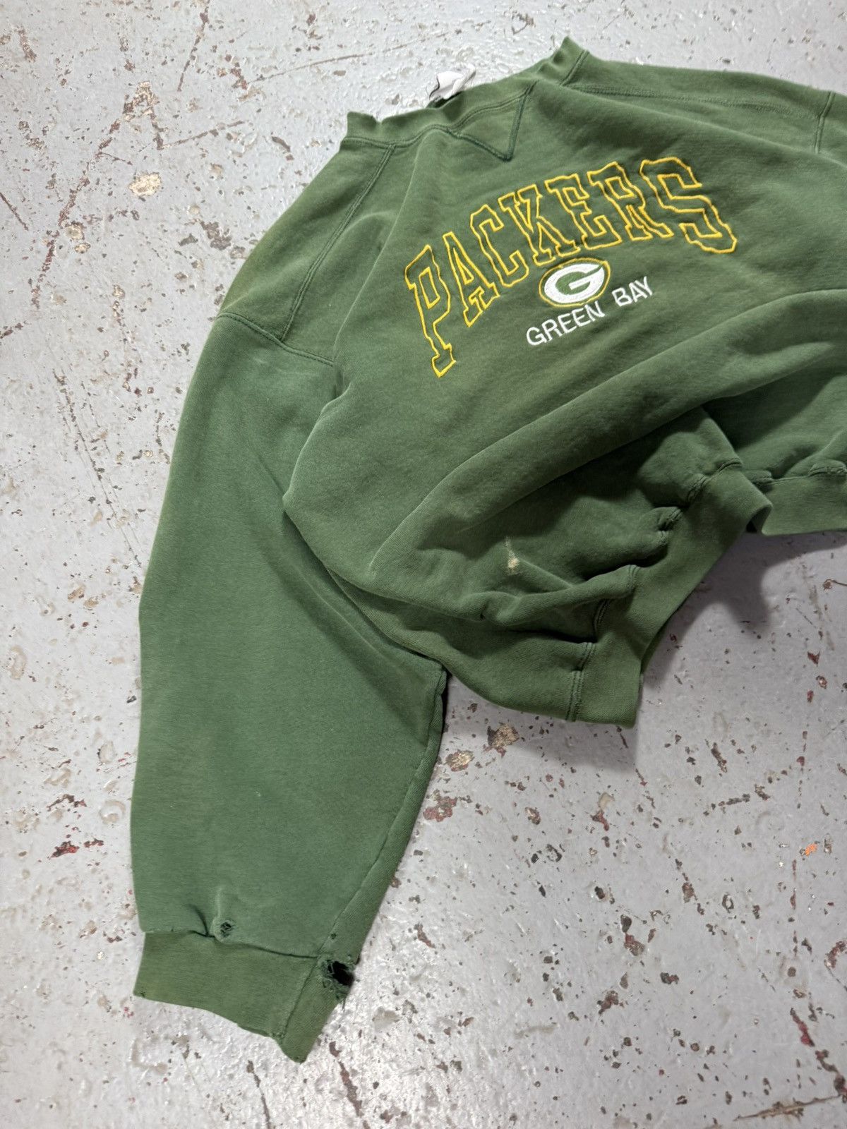 Puma Vintage Thrashed Green Bay Packers Puma Sweater Distressed Size US XL / EU 56 / 4 - 4 Thumbnail