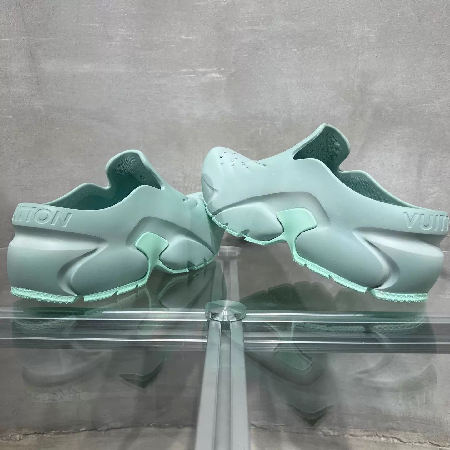 Louis Vuitton LV Shark Clogs Mint Green UK8/42 CD0395 Size US 9 / EU 42 - 5 Thumbnail