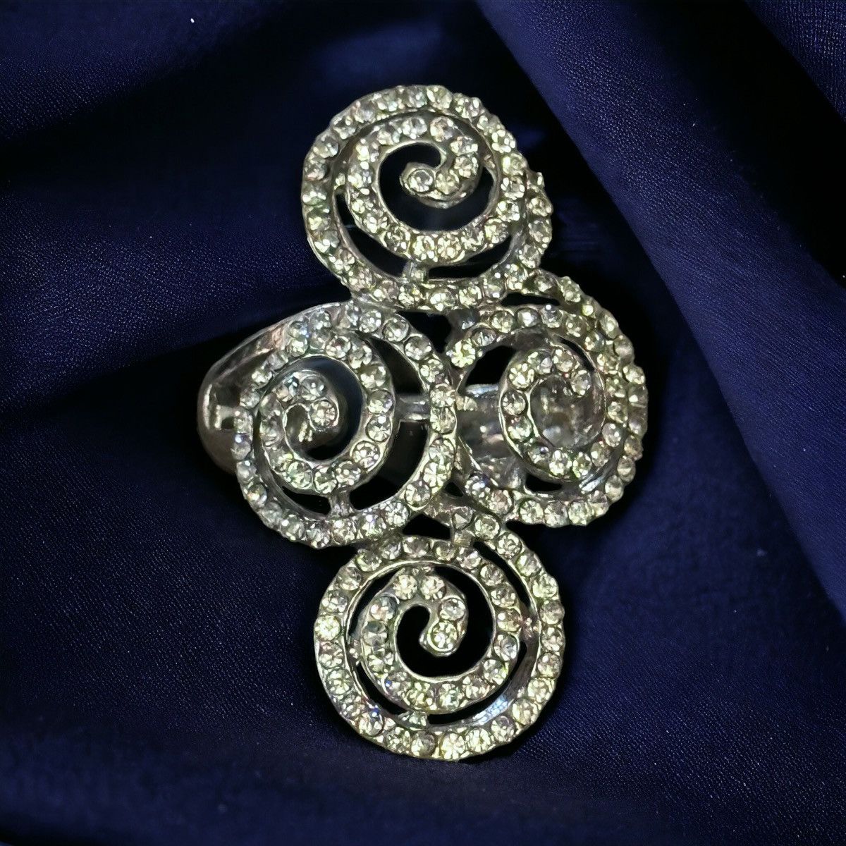 Other Swirly rhinestone stretch ring Size ONE SIZE - 1 Thumbnail