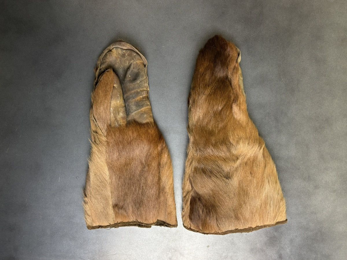 Vintage Antique Bear Fur Gauntlets Vintage Bearskin Mittens WW1 WW2 Size ONE SIZE - 20 Thumbnail