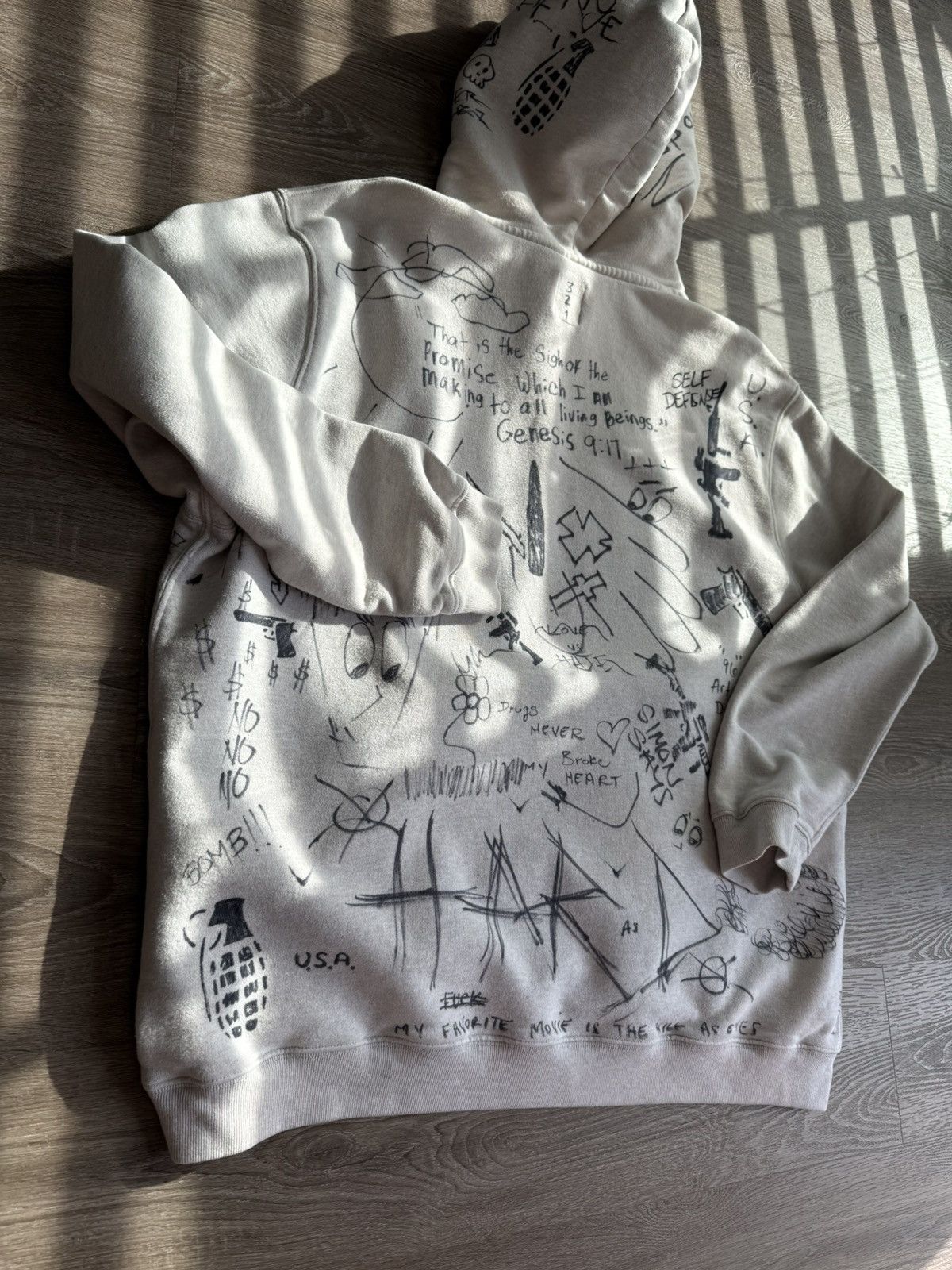 Gap Custom Gap tattoo hoodie Size US L / EU 52-54 / 3 - 5 Thumbnail