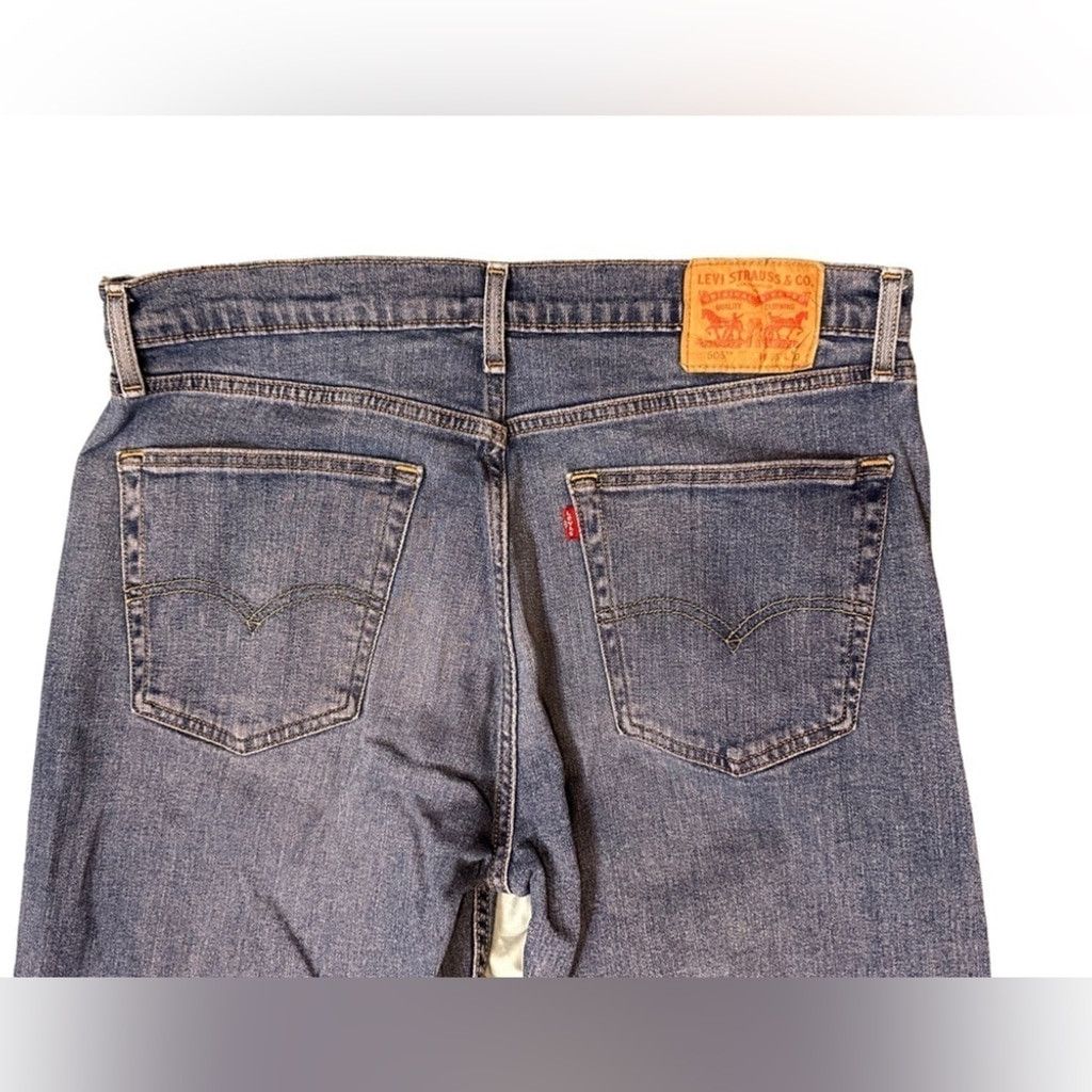 Levi's LEVI’s 505 Straight Leg Fit Blue Men’s Size 36. Size US 36 / EU 52 - 6 Thumbnail