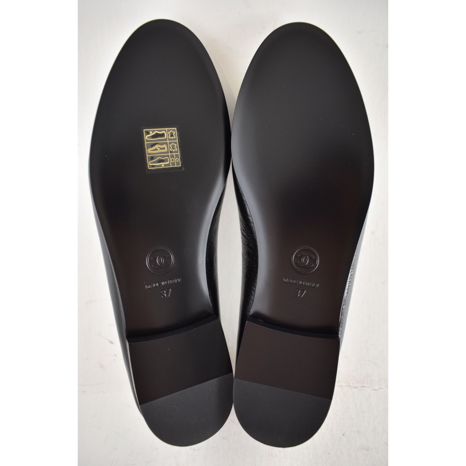 Chanel Chanel Black White CC Bow Ballet Ballerina Flat 37 Size US 7 / IT 37 - 21 Thumbnail